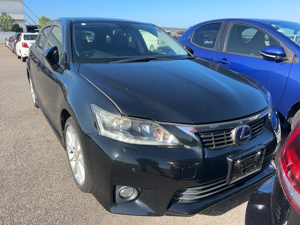 2012 Lexus CT200h | Hybrid | Automatic | 135,000km | Black