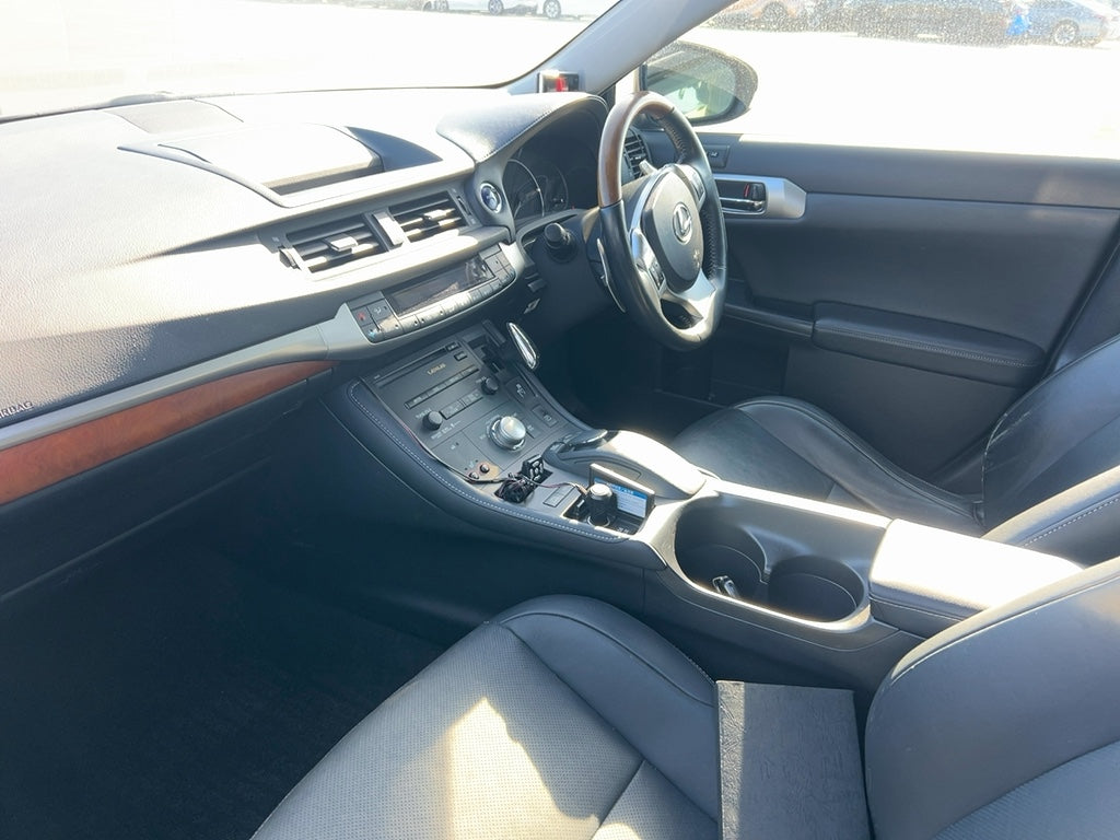 2012 Lexus CT200h | Hybrid | Automatic | 135,000km | Black