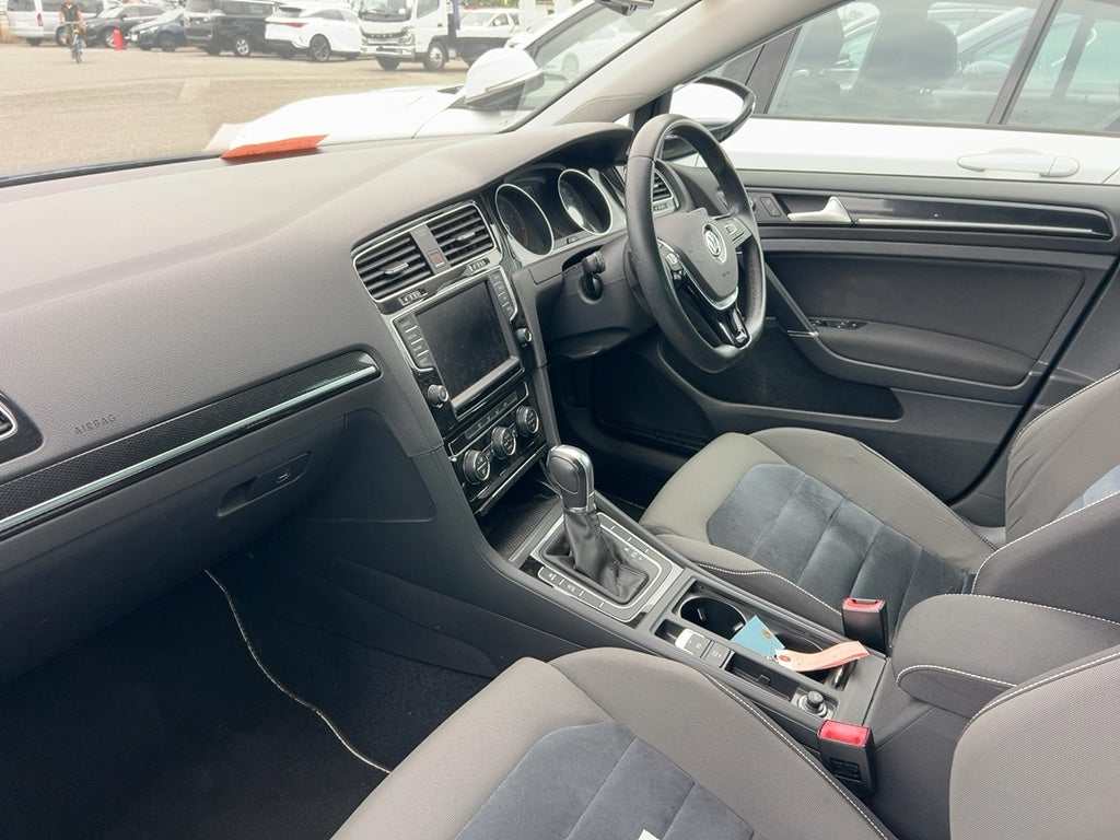 2016 VW Golf | 1.4L TSI Petrol Automatic | 121,000km