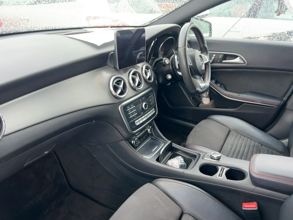 2016 MERCEDES-BENZ | CLA 180 SHOOTING BRAKE