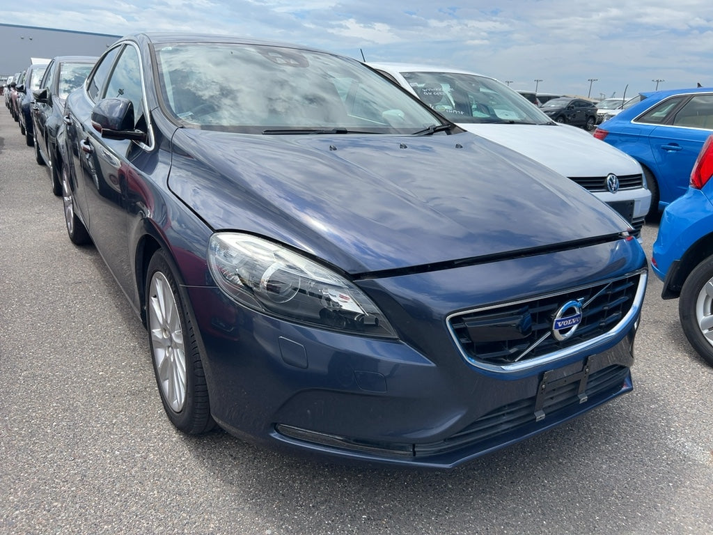 2015 VOLVO V40 | T4 SE AUTOMATIC | 75,000KM