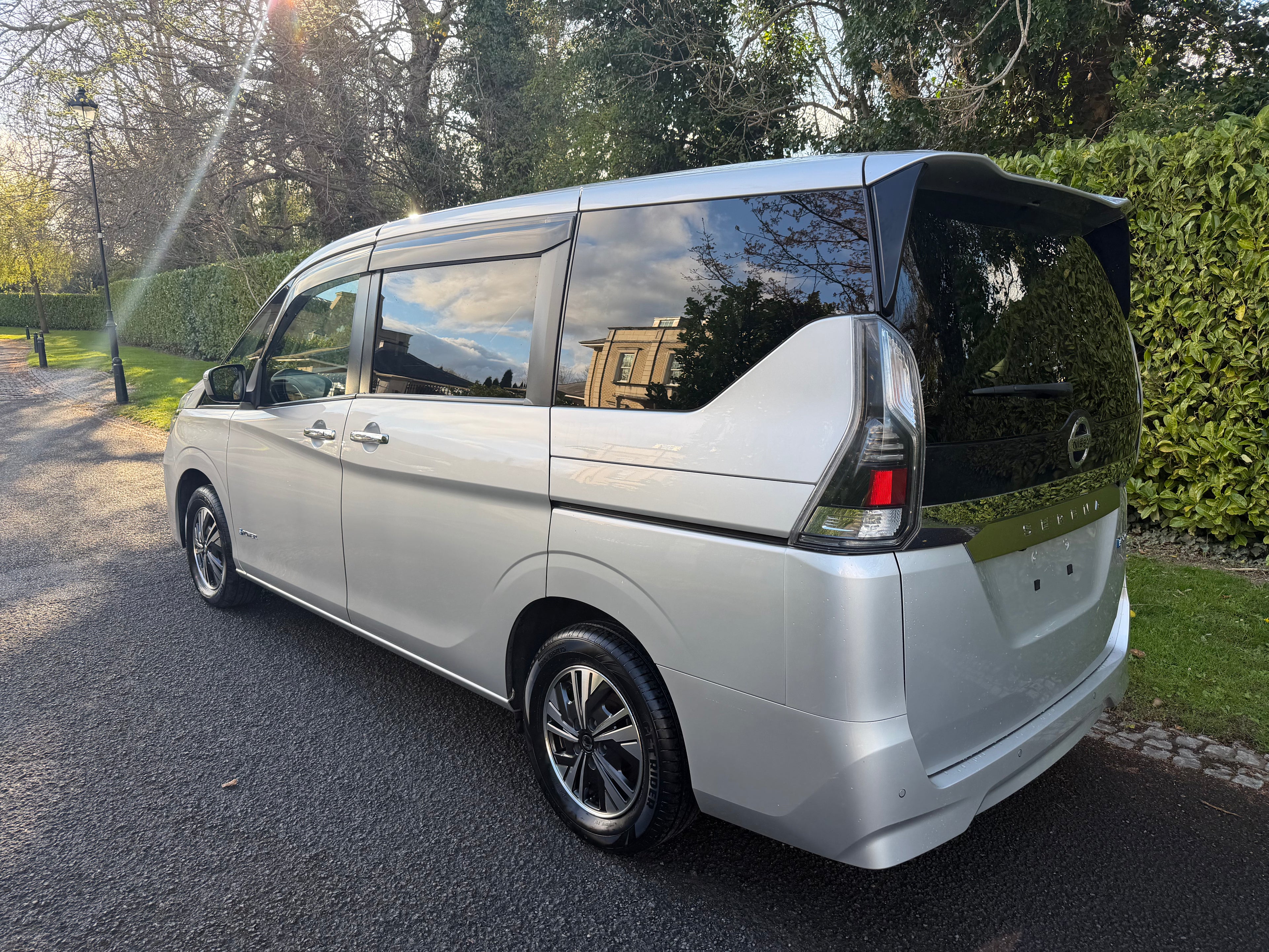 2020 Nissan Serena 1.2 e-POWER Hybrid – 7 Seater €18,950