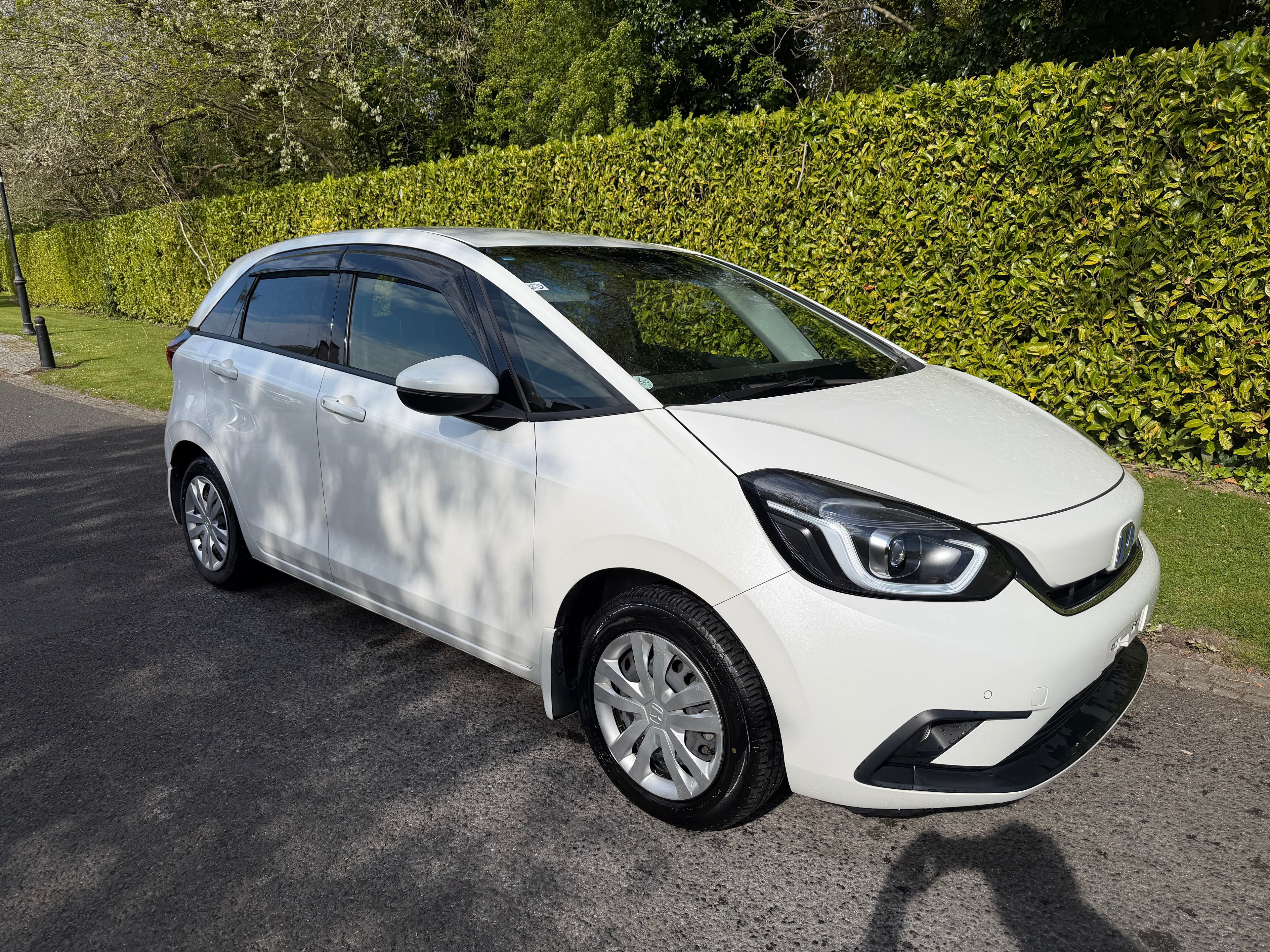 2020 Honda Fit 1.5 Hybrid – White- Half Leather €11,950