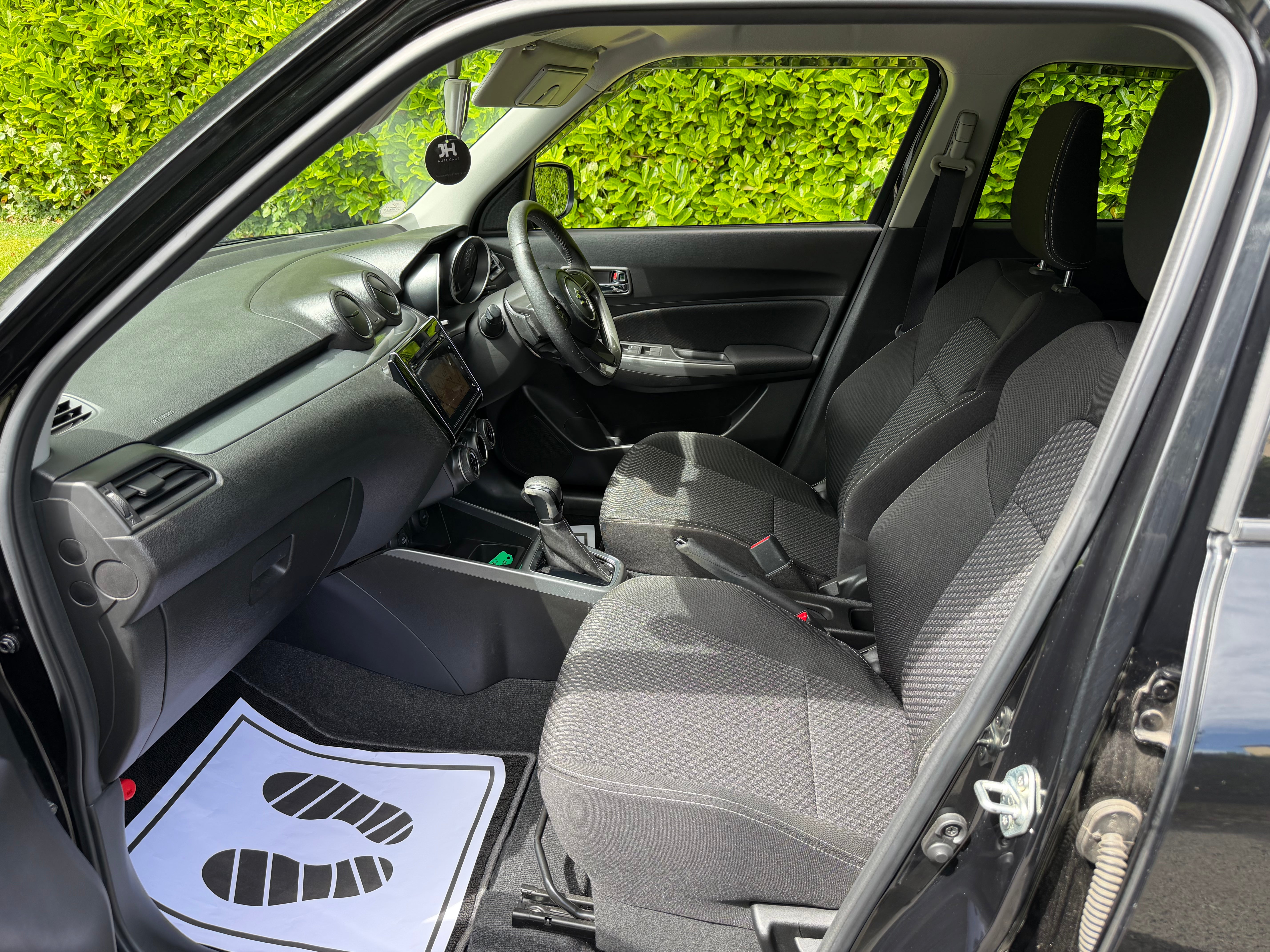 2017 Suzuki Swift RS Hybrid Auto - €10,450