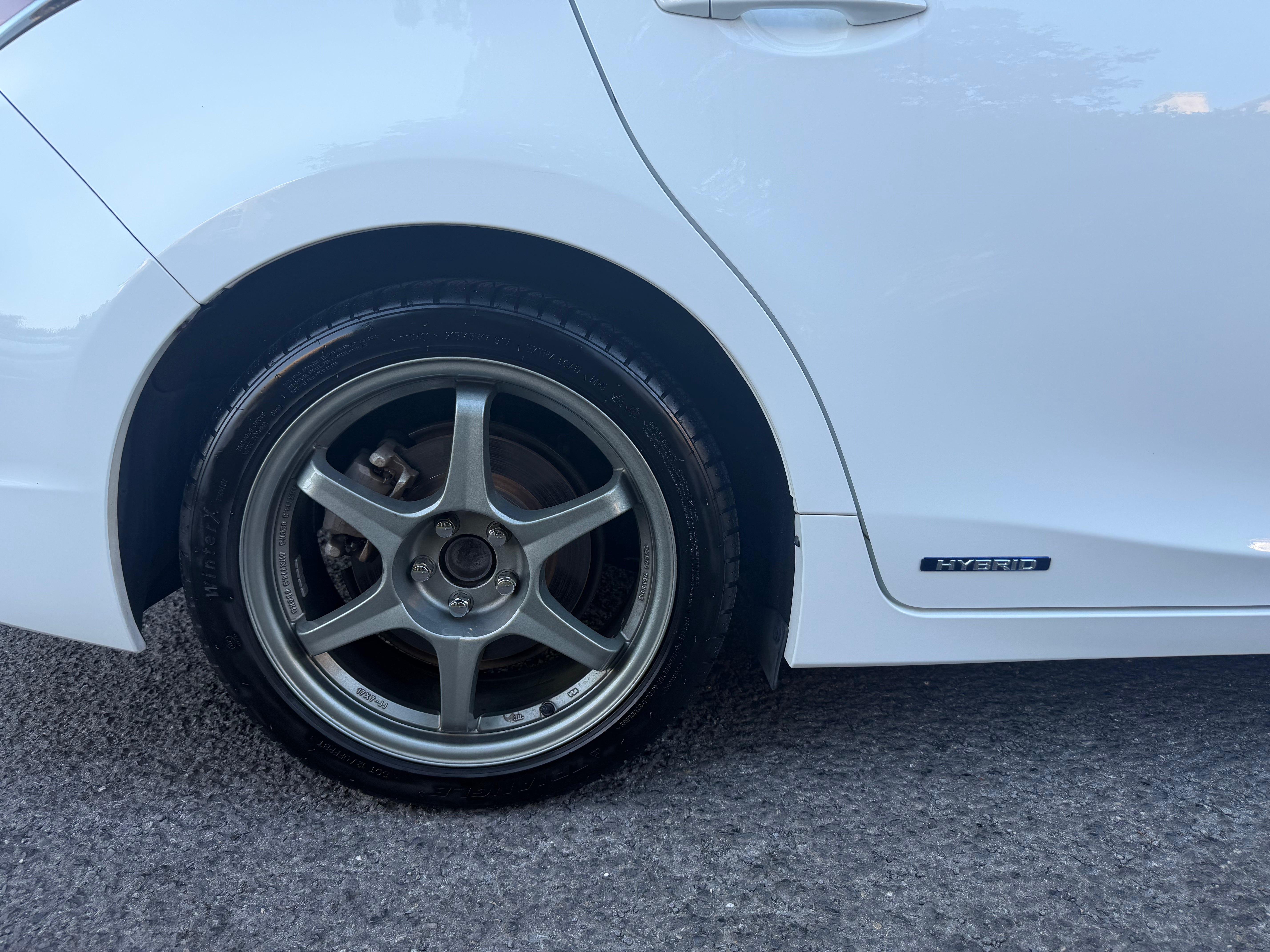 2015 Lexus CT 200h F Sport – Pearl White – Red Leather – €14,950