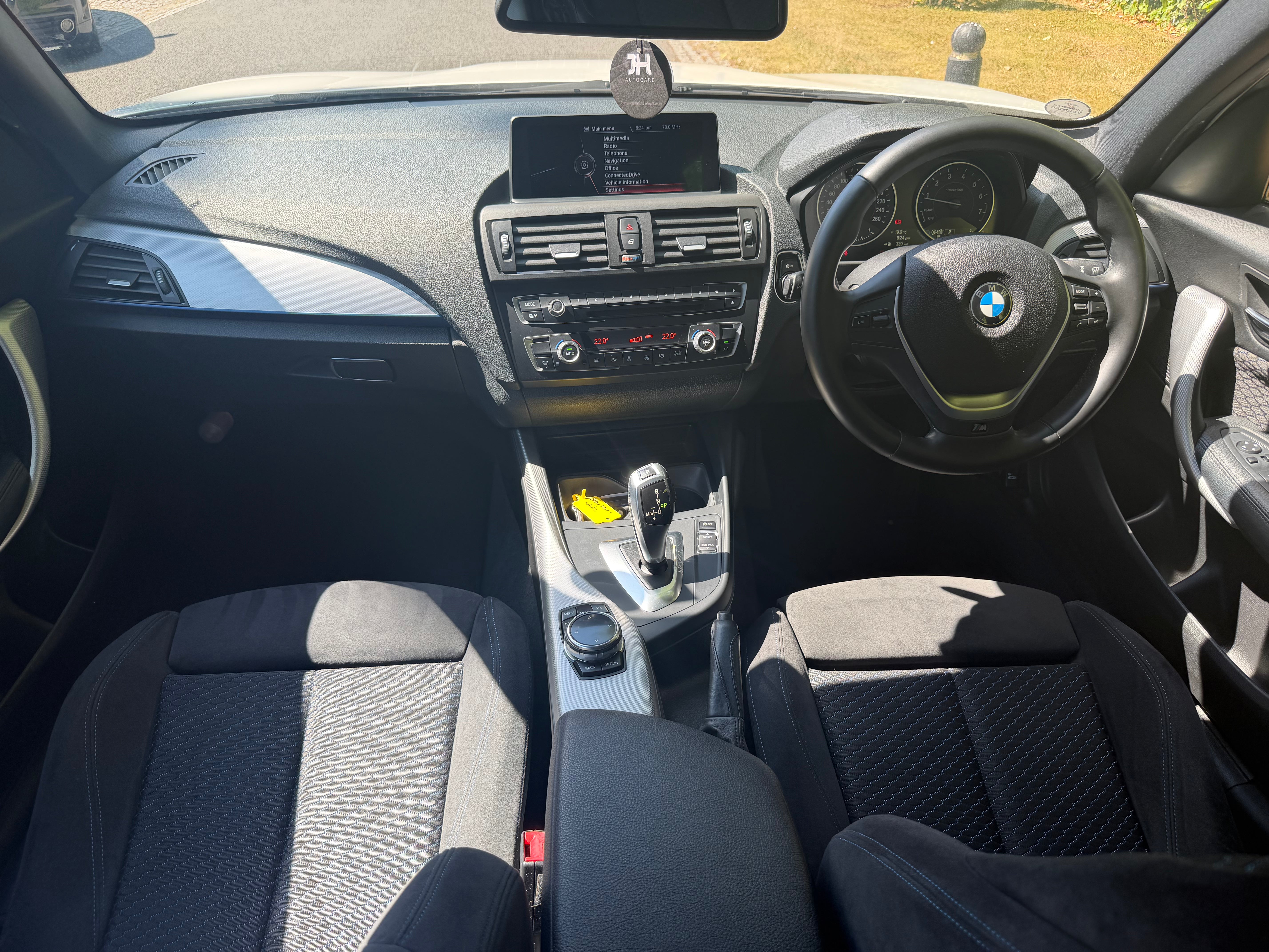 2013 BMW 120i M Sport Automatic – Alpine White – Only 88,000km