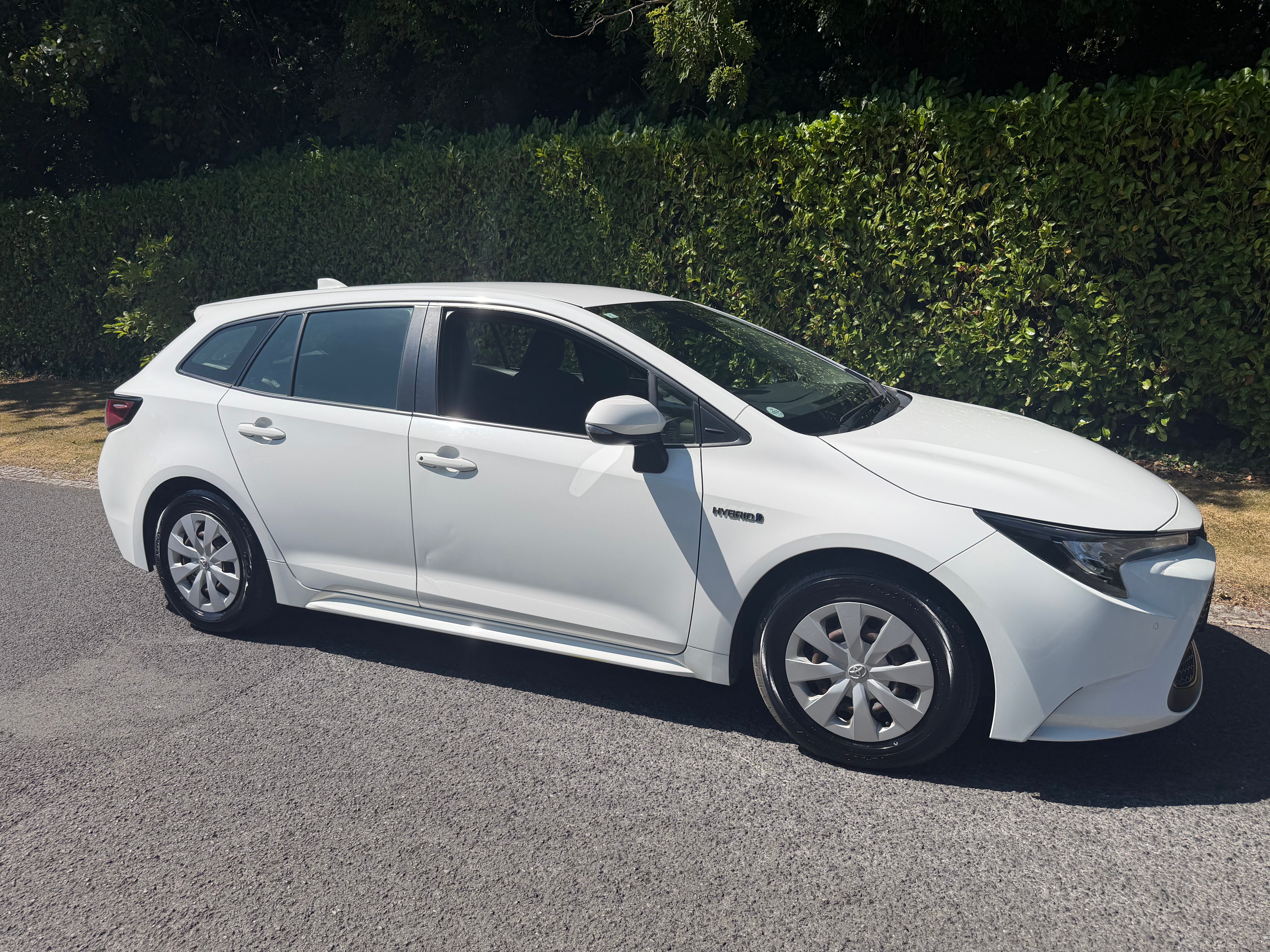 2020 Toyota Corolla Hybrid GX Estate – Automatic – €14,950
