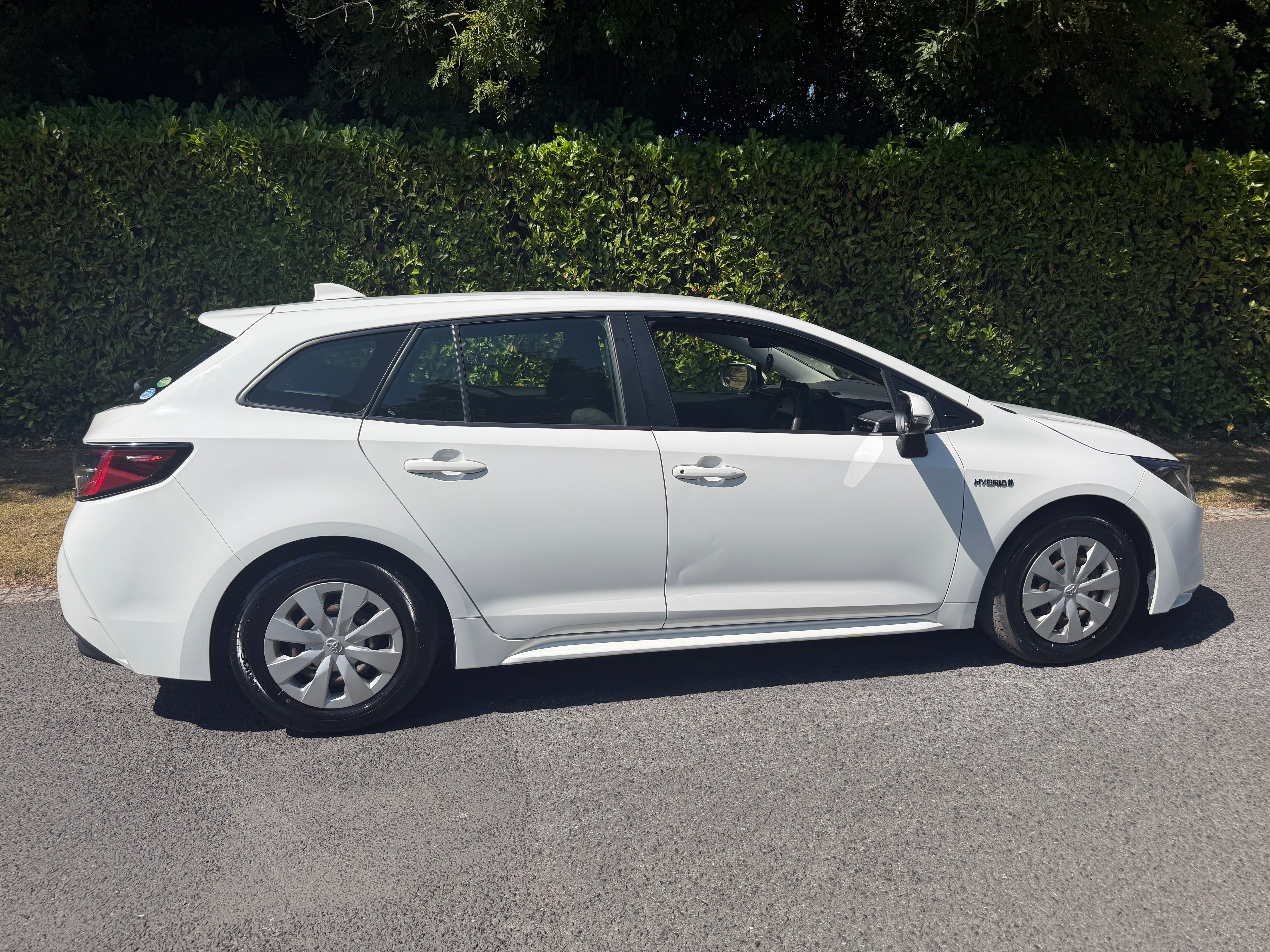 2020 Toyota Corolla Hybrid GX Estate – Automatic – €14,950