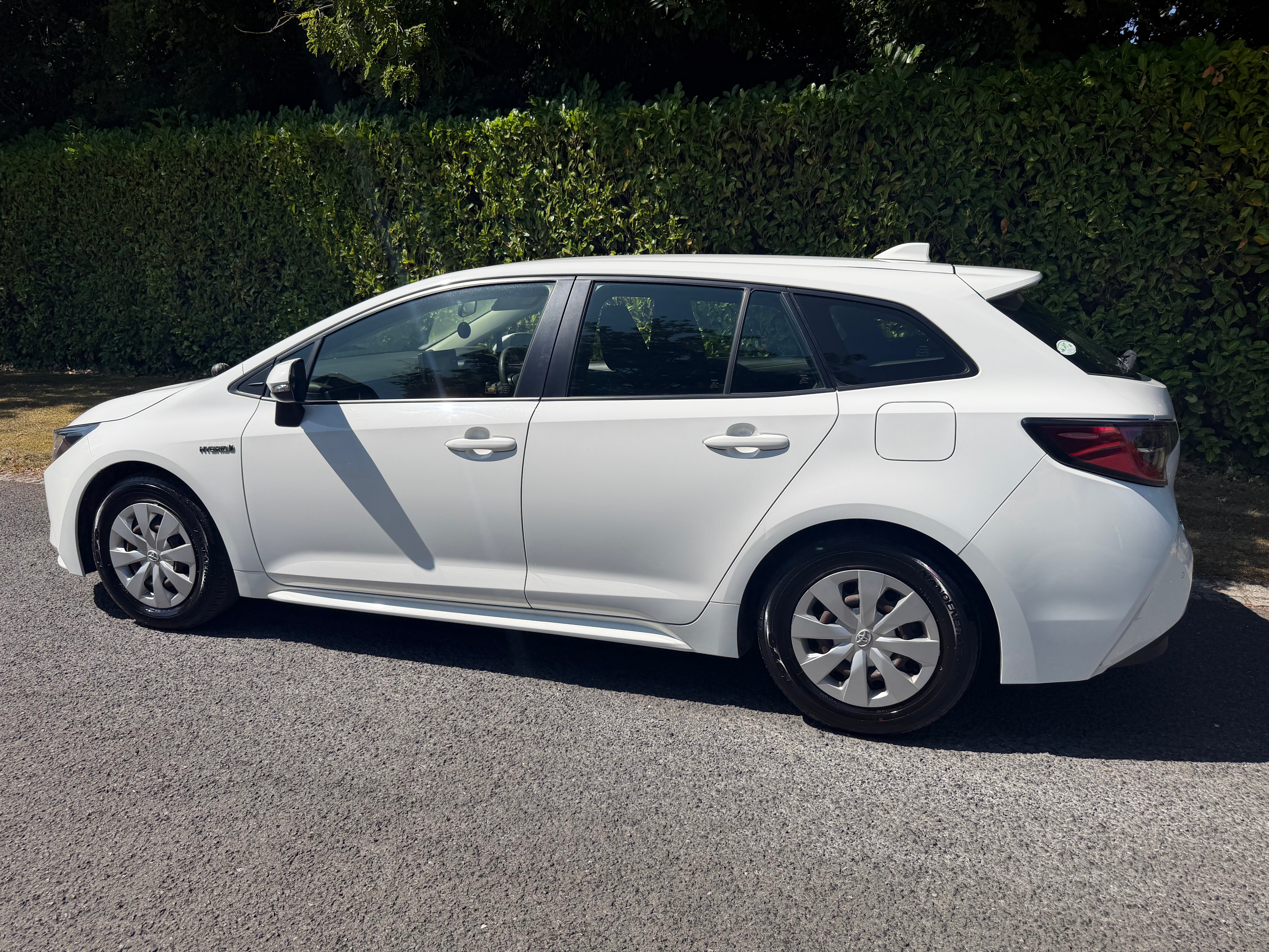2020 Toyota Corolla Hybrid GX Estate – Automatic – €14,950