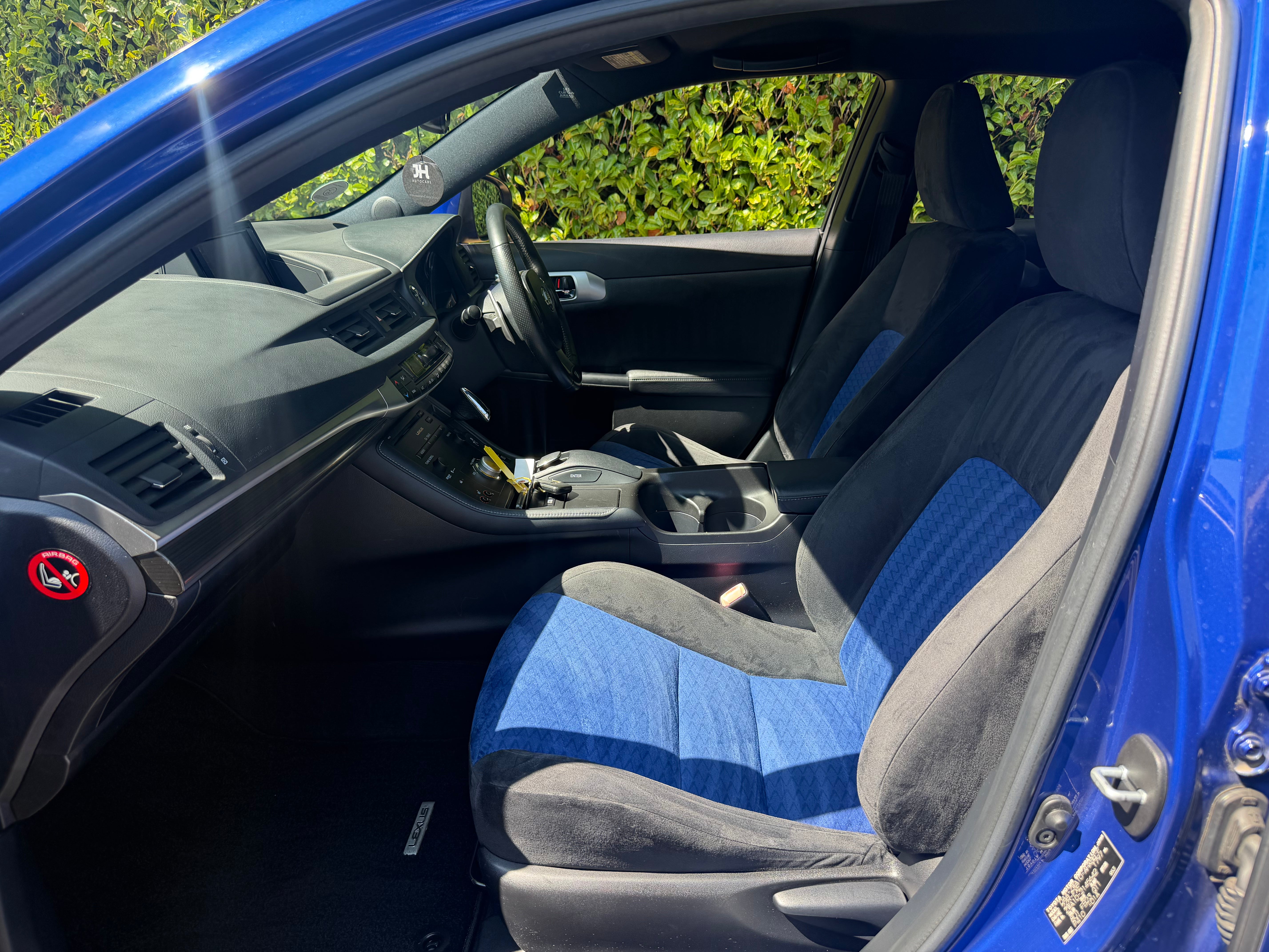 2013 Lexus CT200h F Sport – €11,950