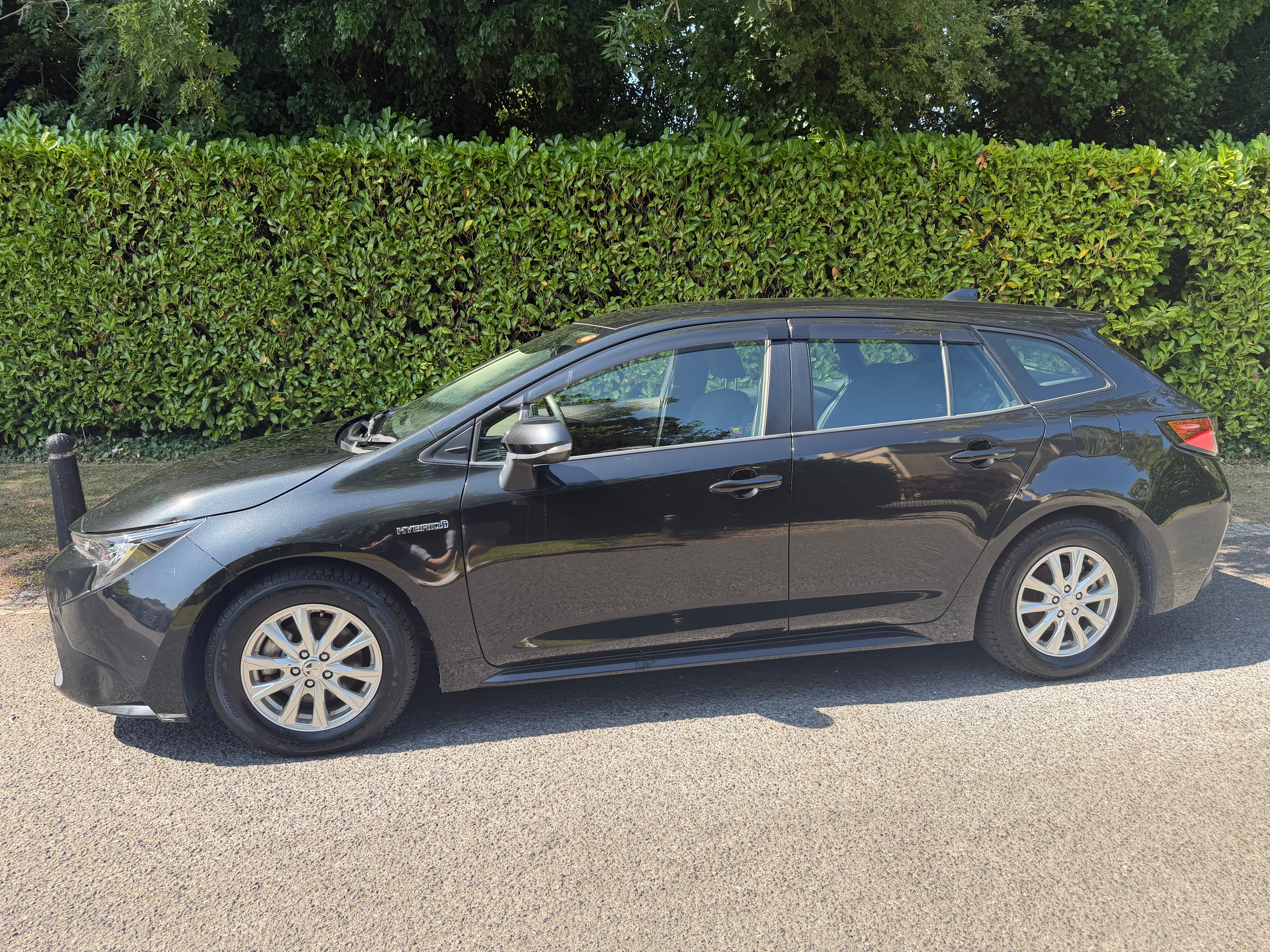 2020 Toyota Corolla Hybrid GX Estate – Black – Automatic – €14,950