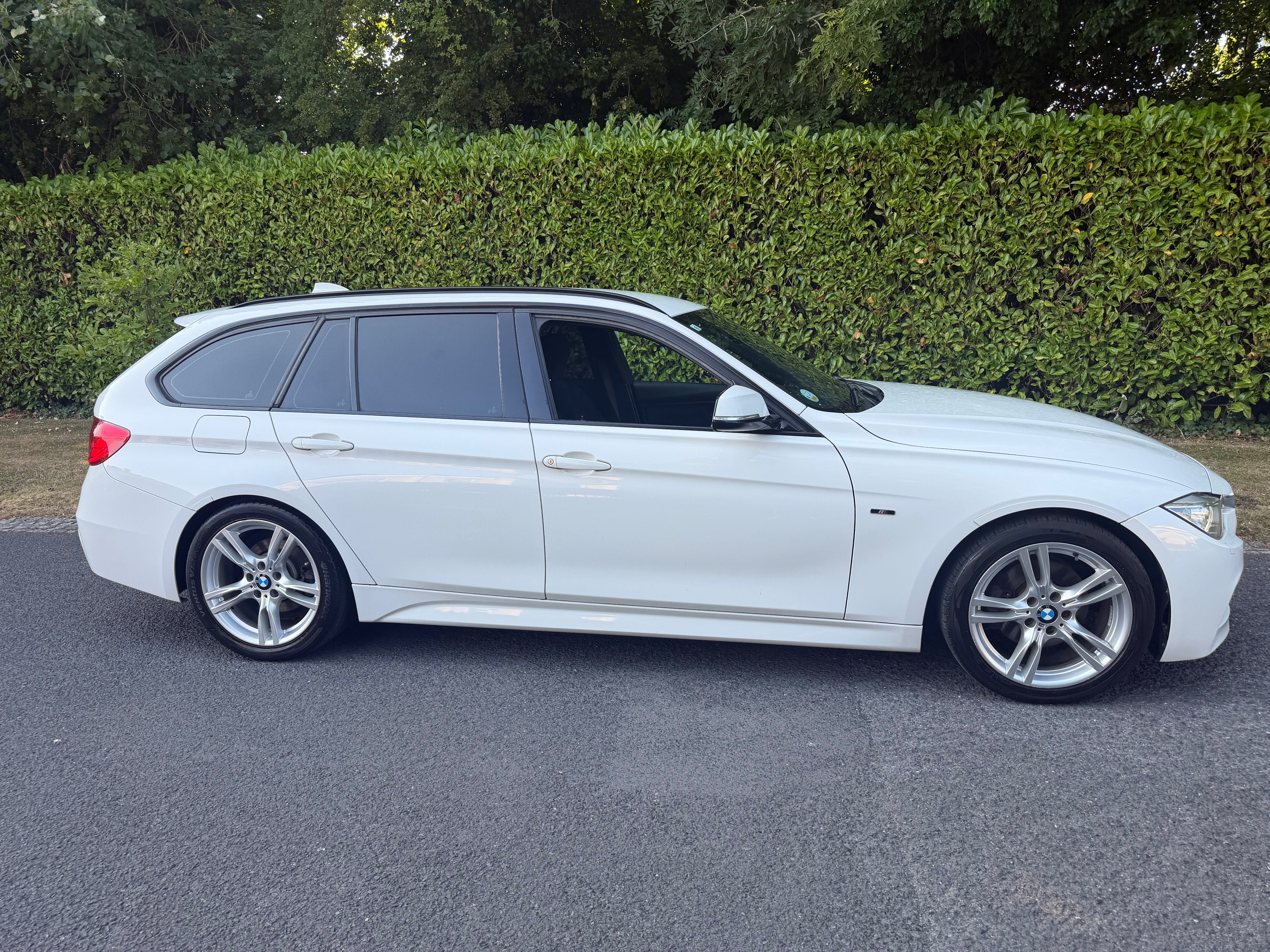 2013 BMW 320d M Sport BluePerformance Touring – €12,950