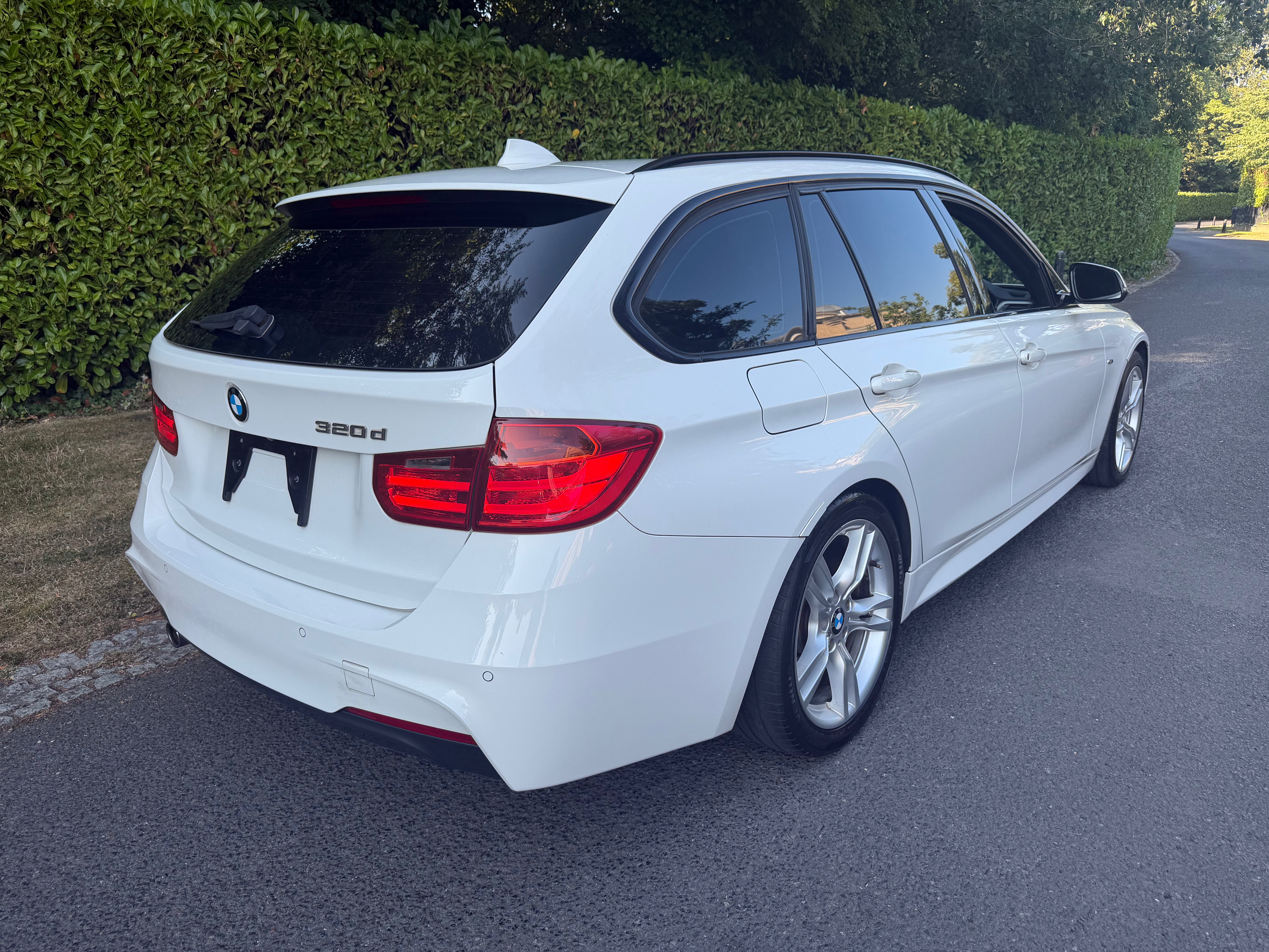 2013 BMW 320d M Sport BluePerformance Touring – €12,950