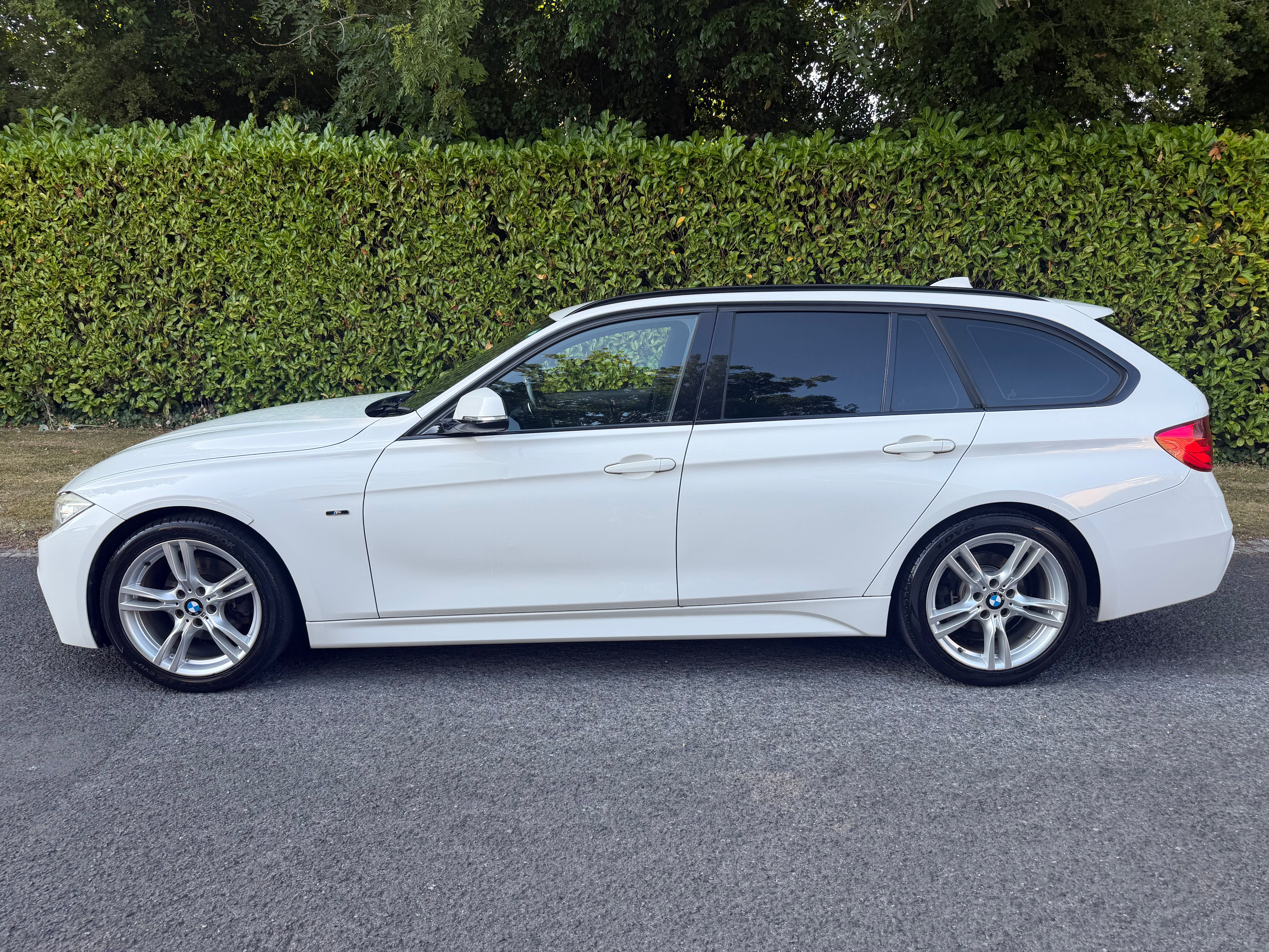2013 BMW 320d M Sport BluePerformance Touring – €12,950