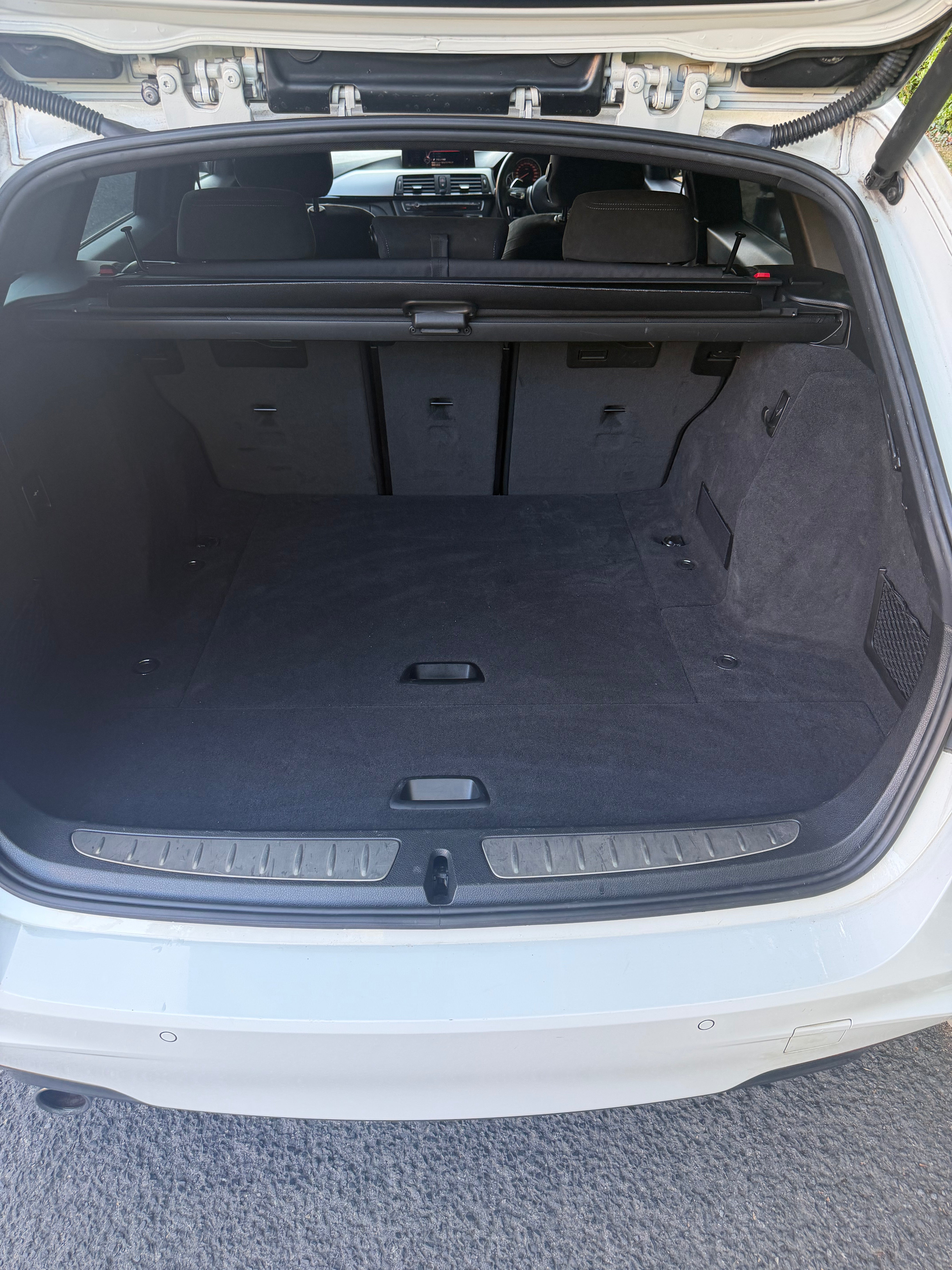 2013 BMW 320d M Sport BluePerformance Touring – €12,950