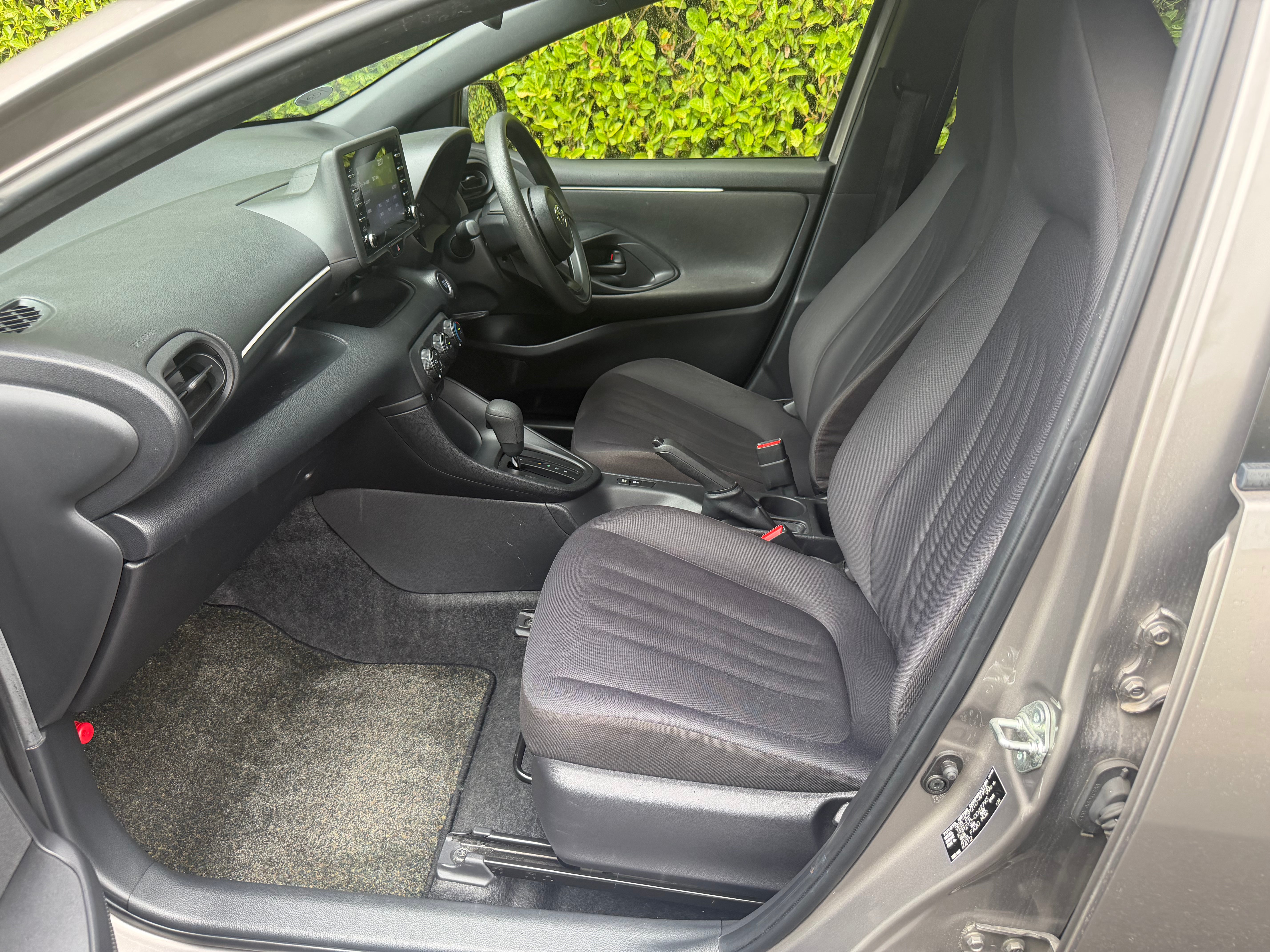 2021 Toyota Yaris 1.0 Automatic - Only 78,000 KM -€12,950