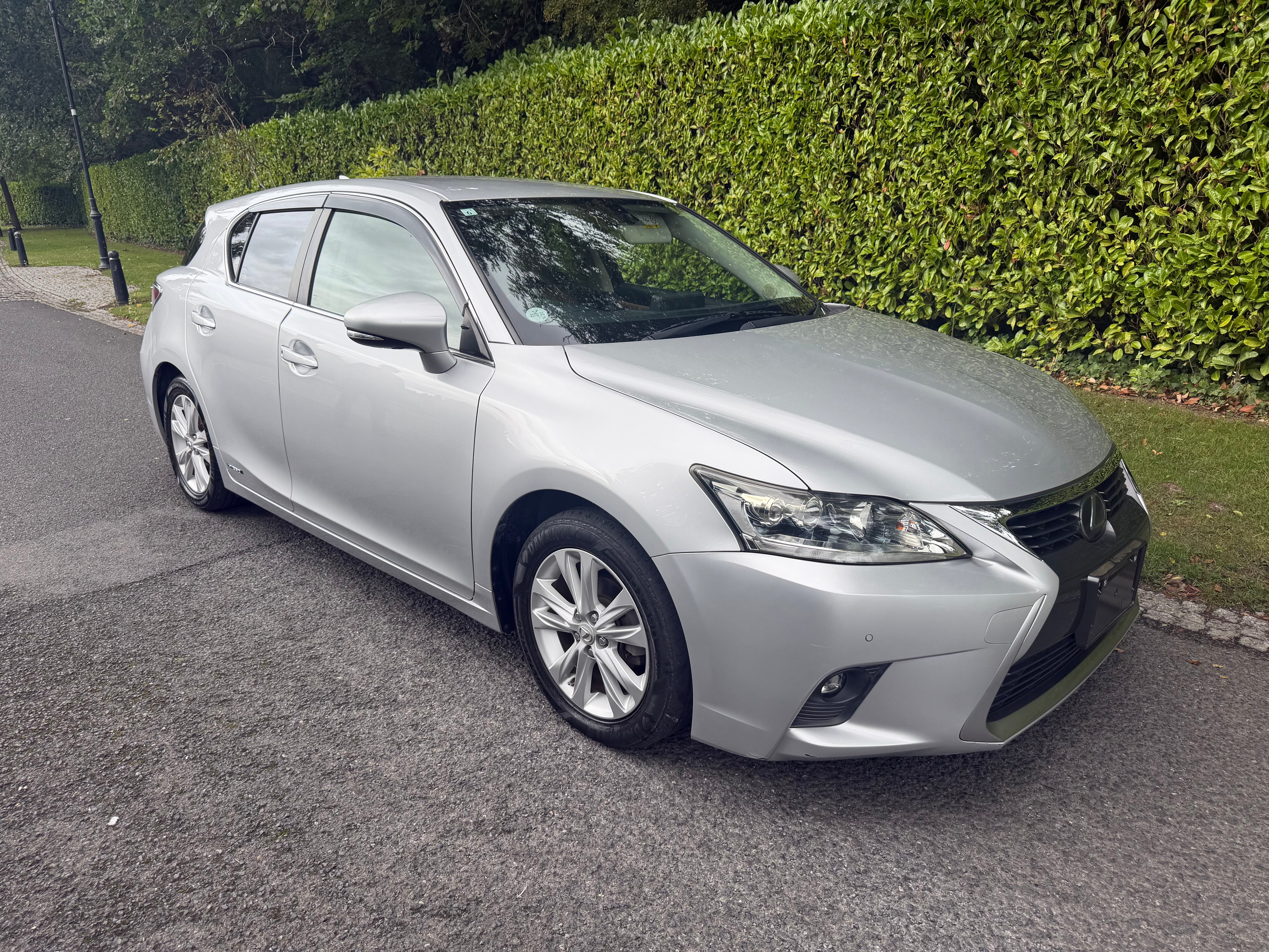 2015 Lexus CT 200h Hybrid Automatic – Only 140,000 KM – €12,950