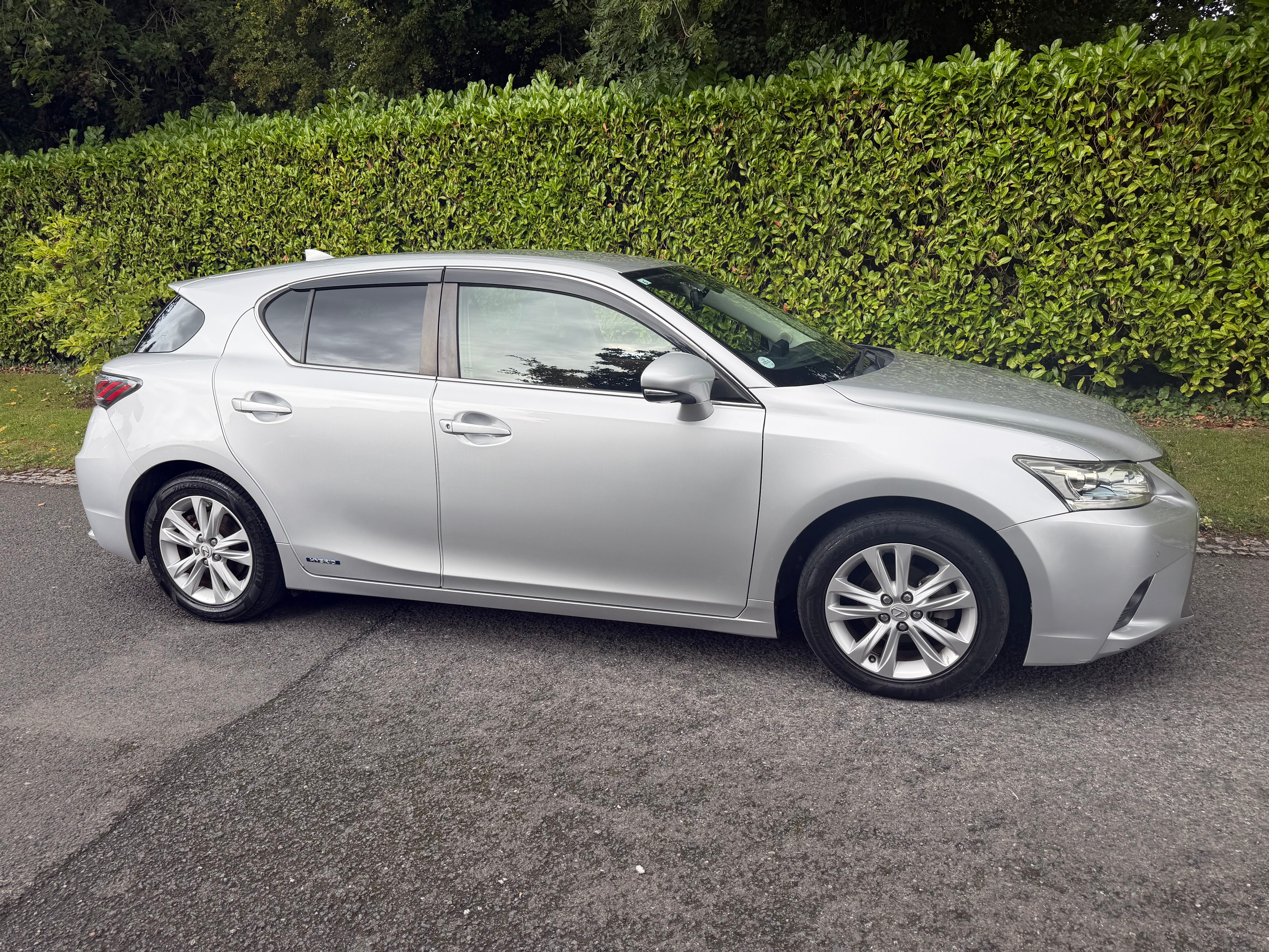 2015 Lexus CT 200h Hybrid Automatic – Only 140,000 KM – €12,950