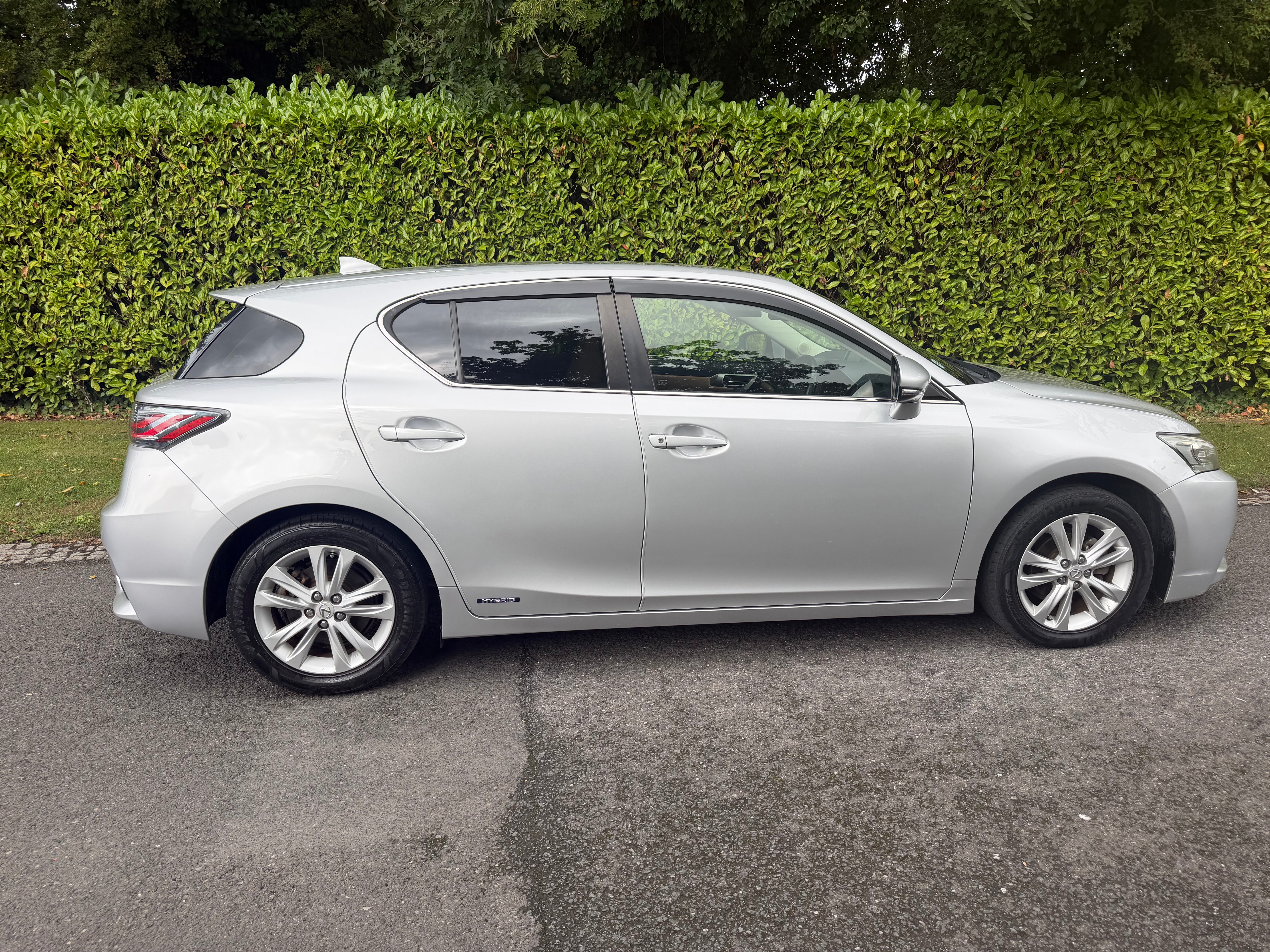 2015 Lexus CT 200h Hybrid Automatic – Only 140,000 KM – €12,950