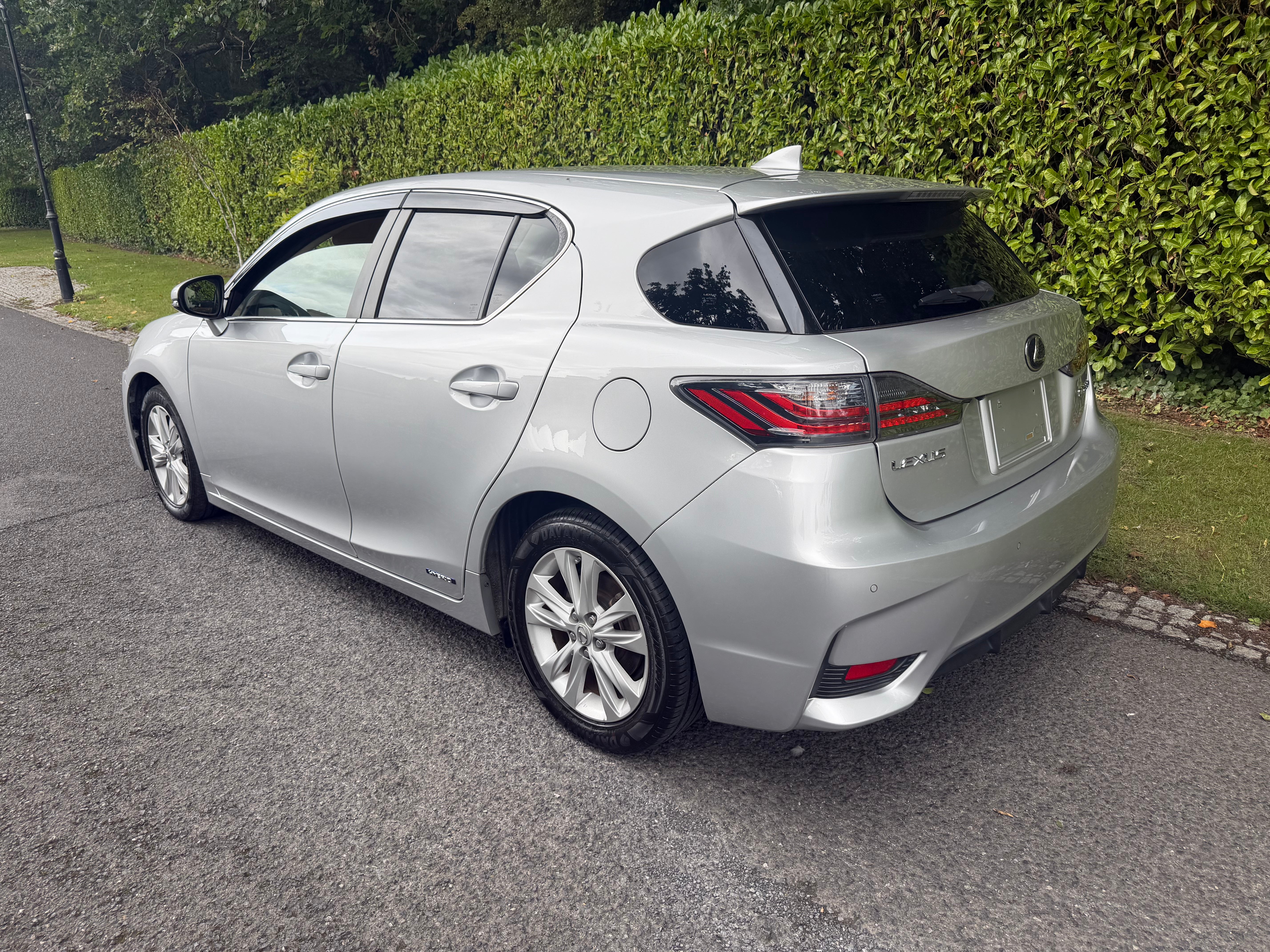 2015 Lexus CT 200h Hybrid Automatic – Only 140,000 KM – €12,950