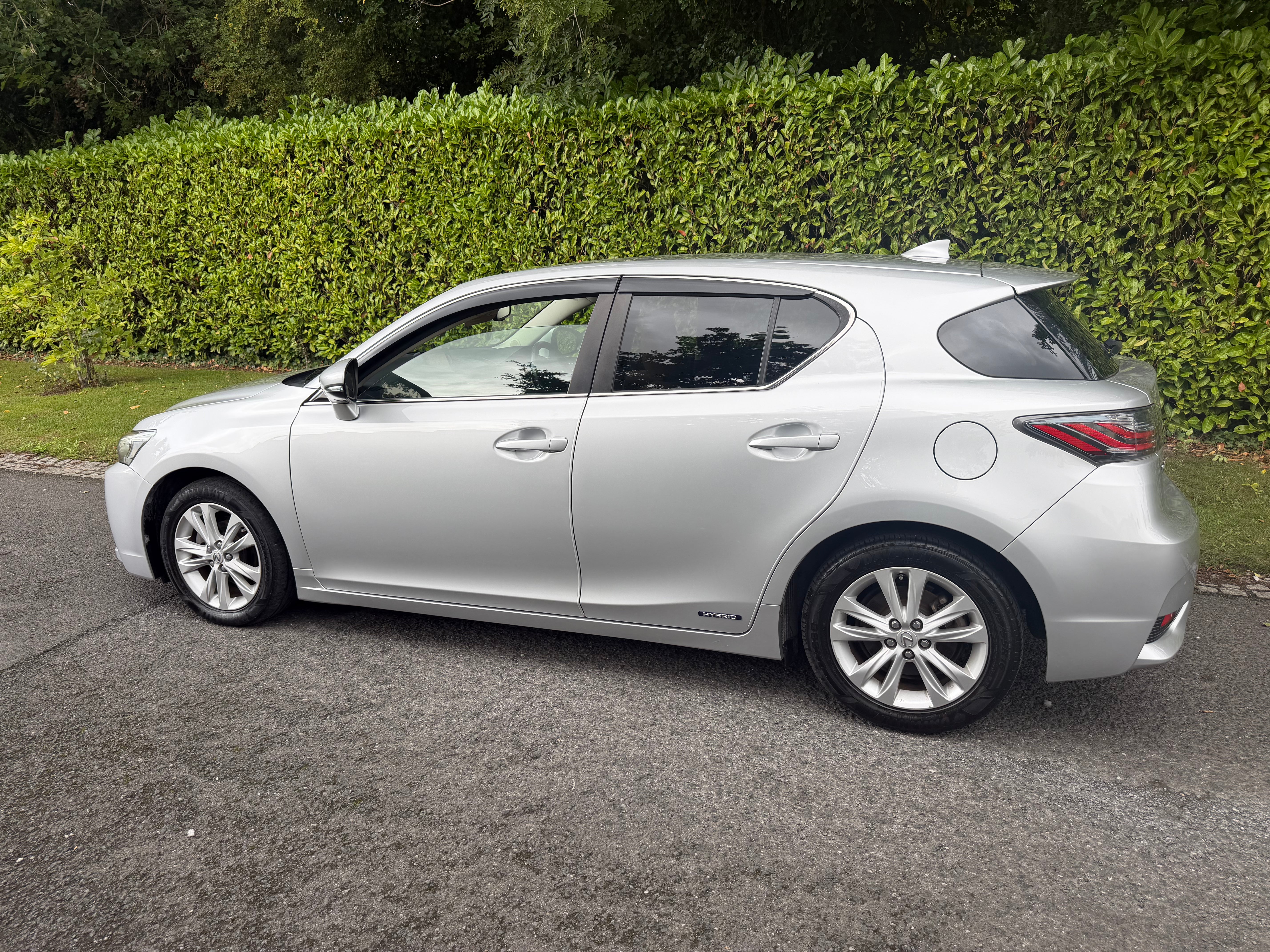 2015 Lexus CT 200h Hybrid Automatic – Only 140,000 KM – €12,950