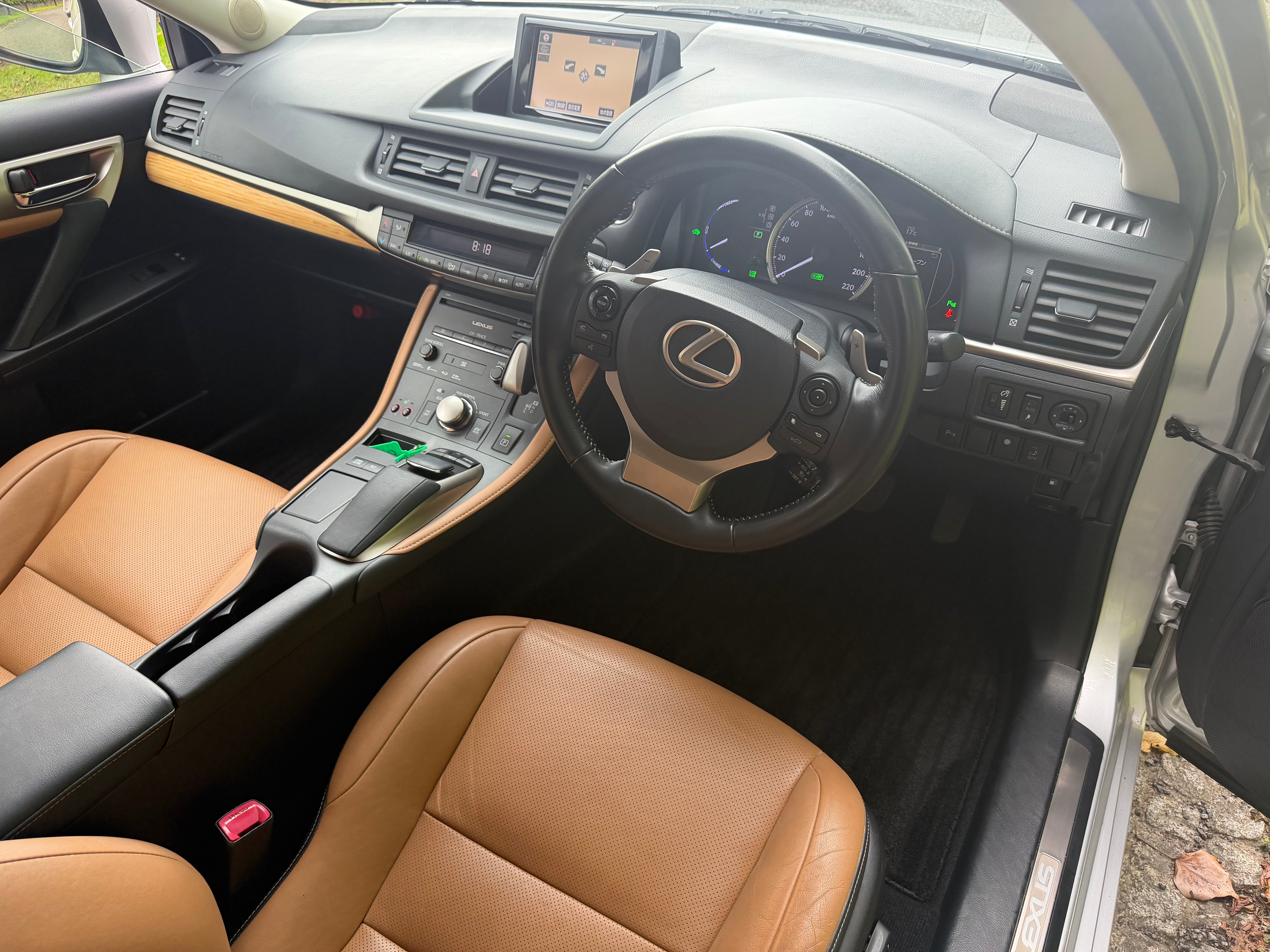 2015 Lexus CT 200h Hybrid Automatic – Only 140,000 KM – €12,950