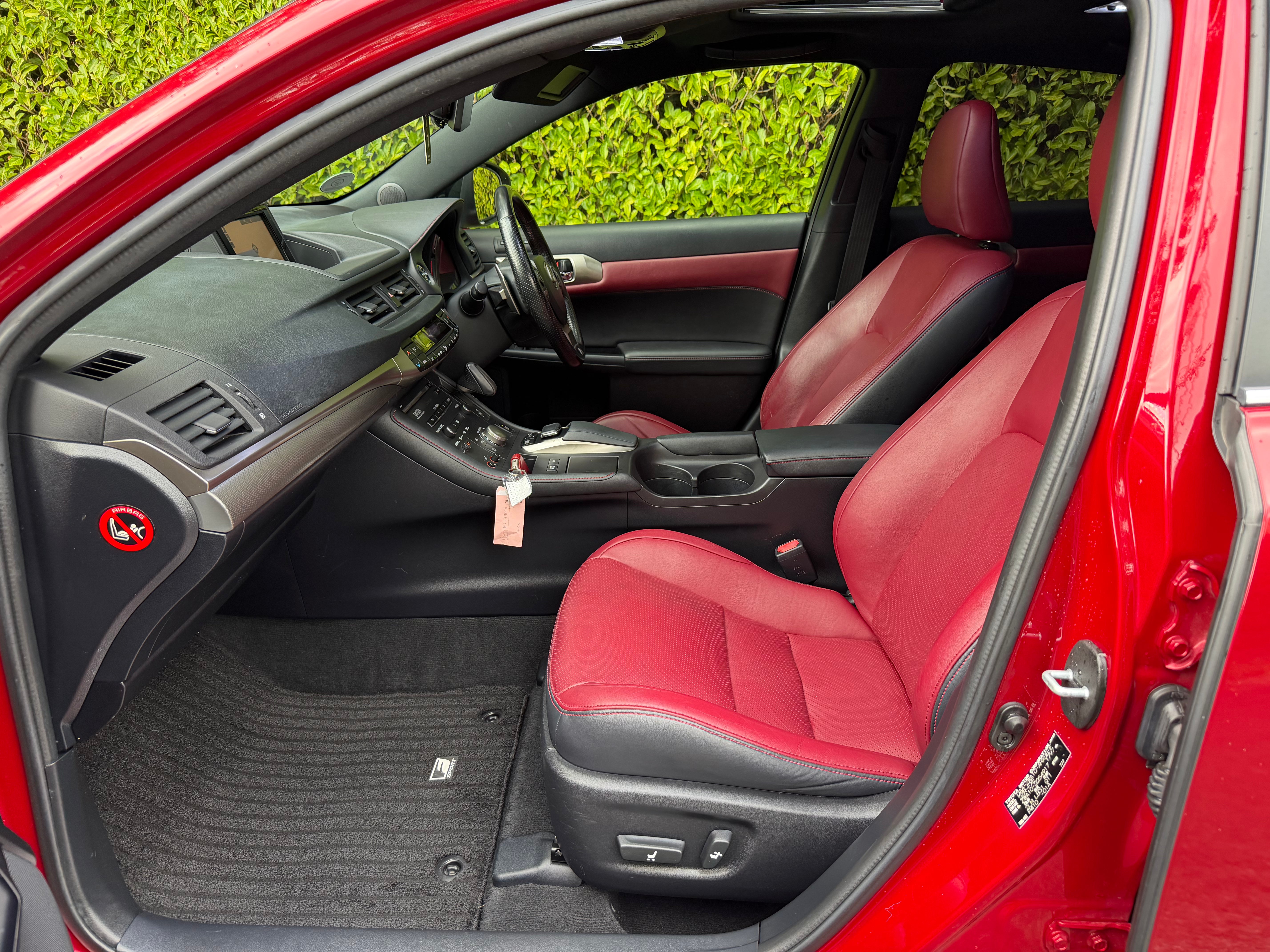 2015 Lexus CT200h F Sport 1.8 Hybrid – Pearl Red – €13,950