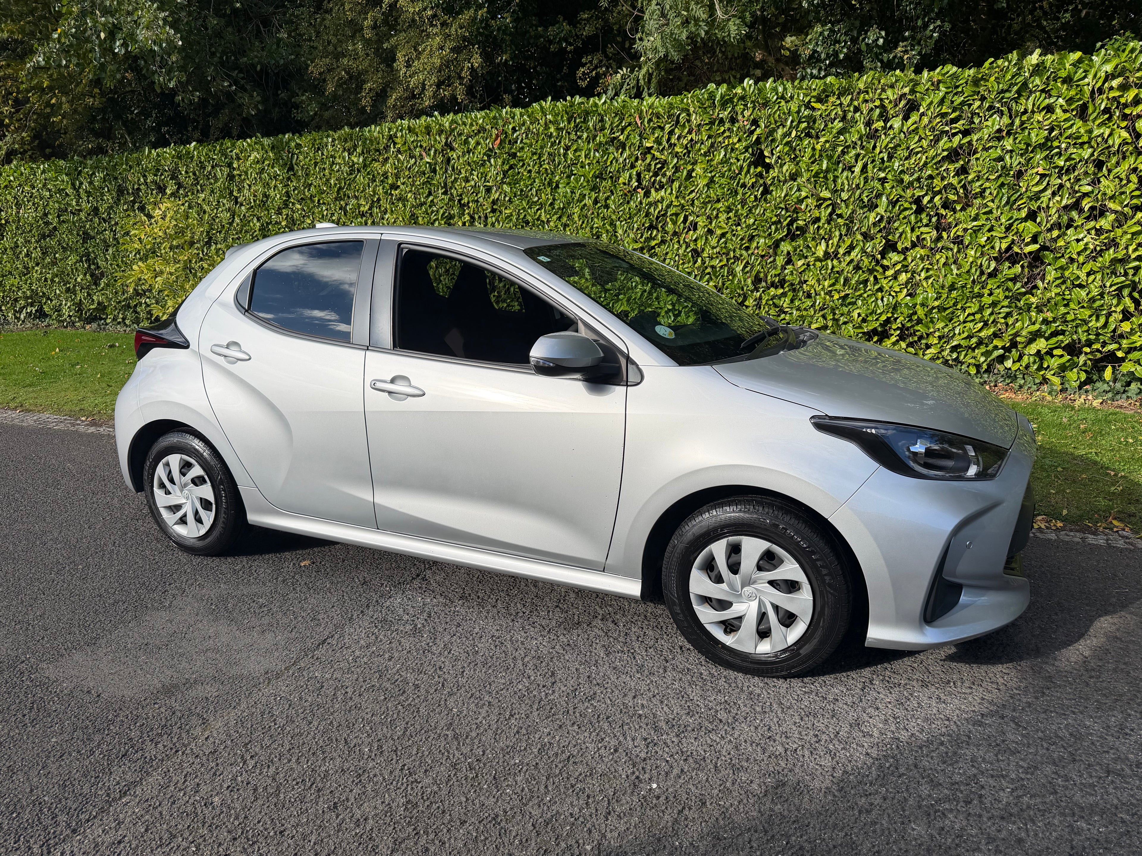 2021 Toyota Yaris 1.5 Hybrid X Automatic – Silver – €11,950