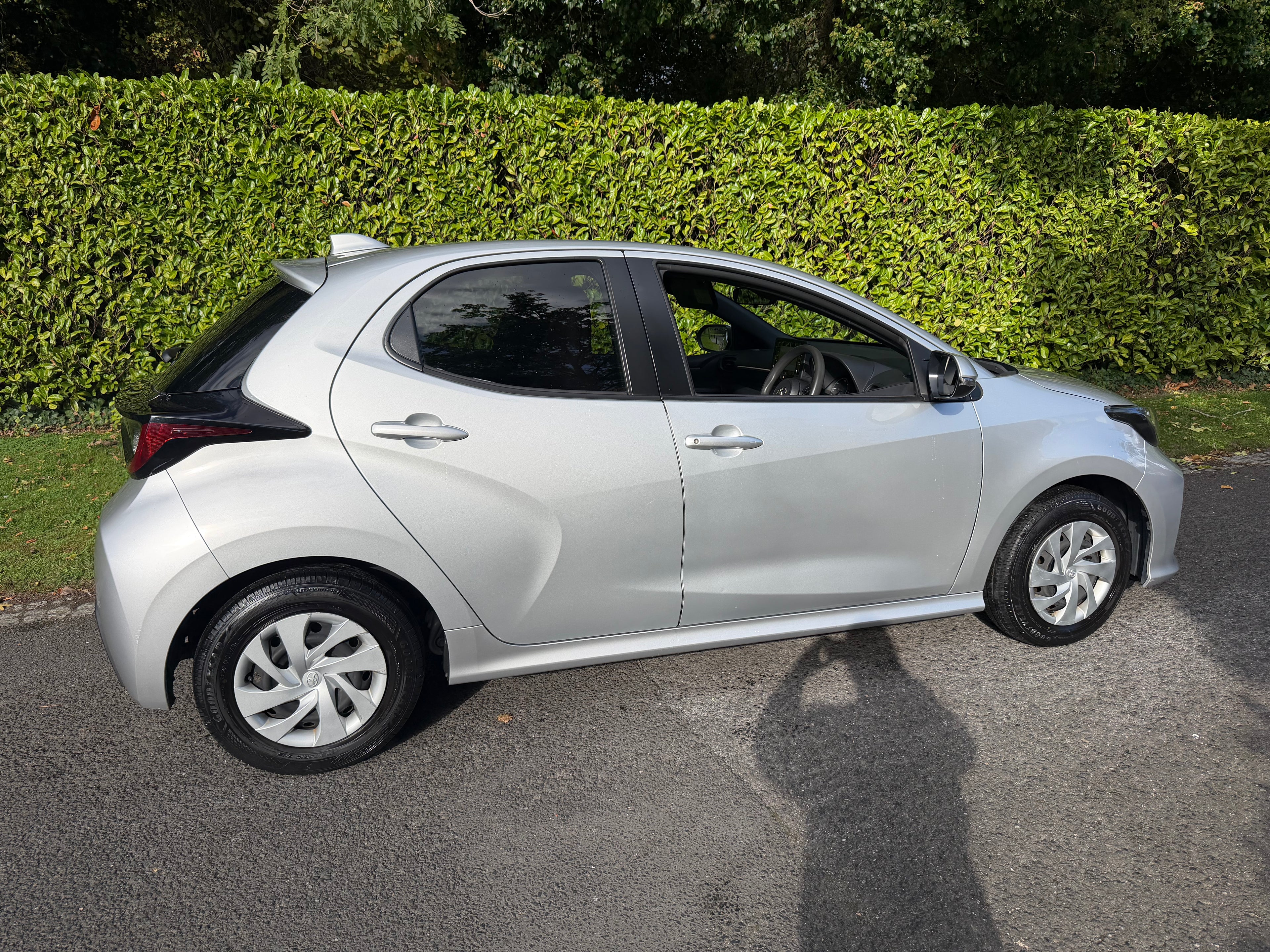 2021 Toyota Yaris 1.5 Hybrid X Automatic – Silver – €11,950