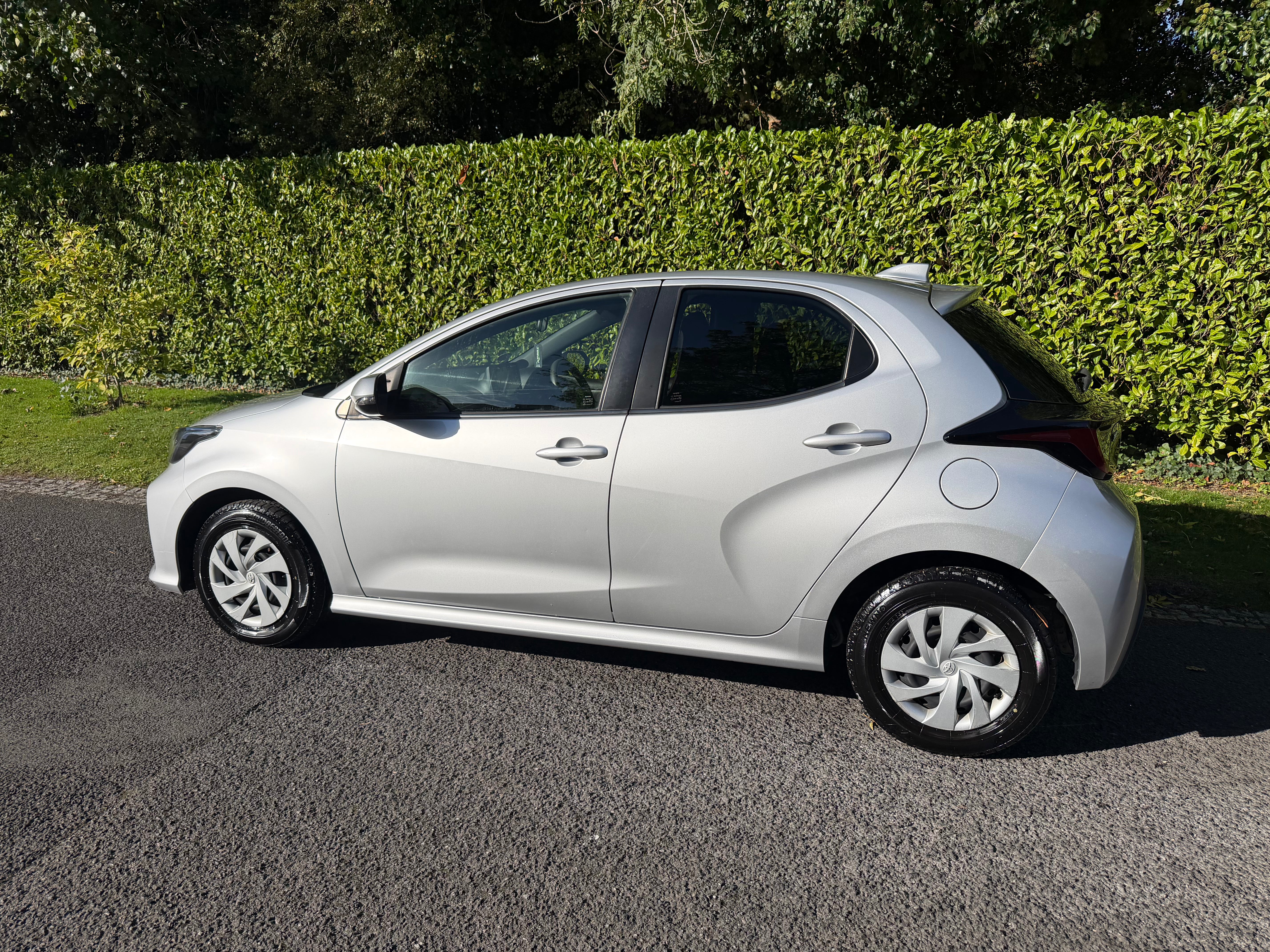 2021 Toyota Yaris 1.5 Hybrid X Automatic – Silver – €12,950