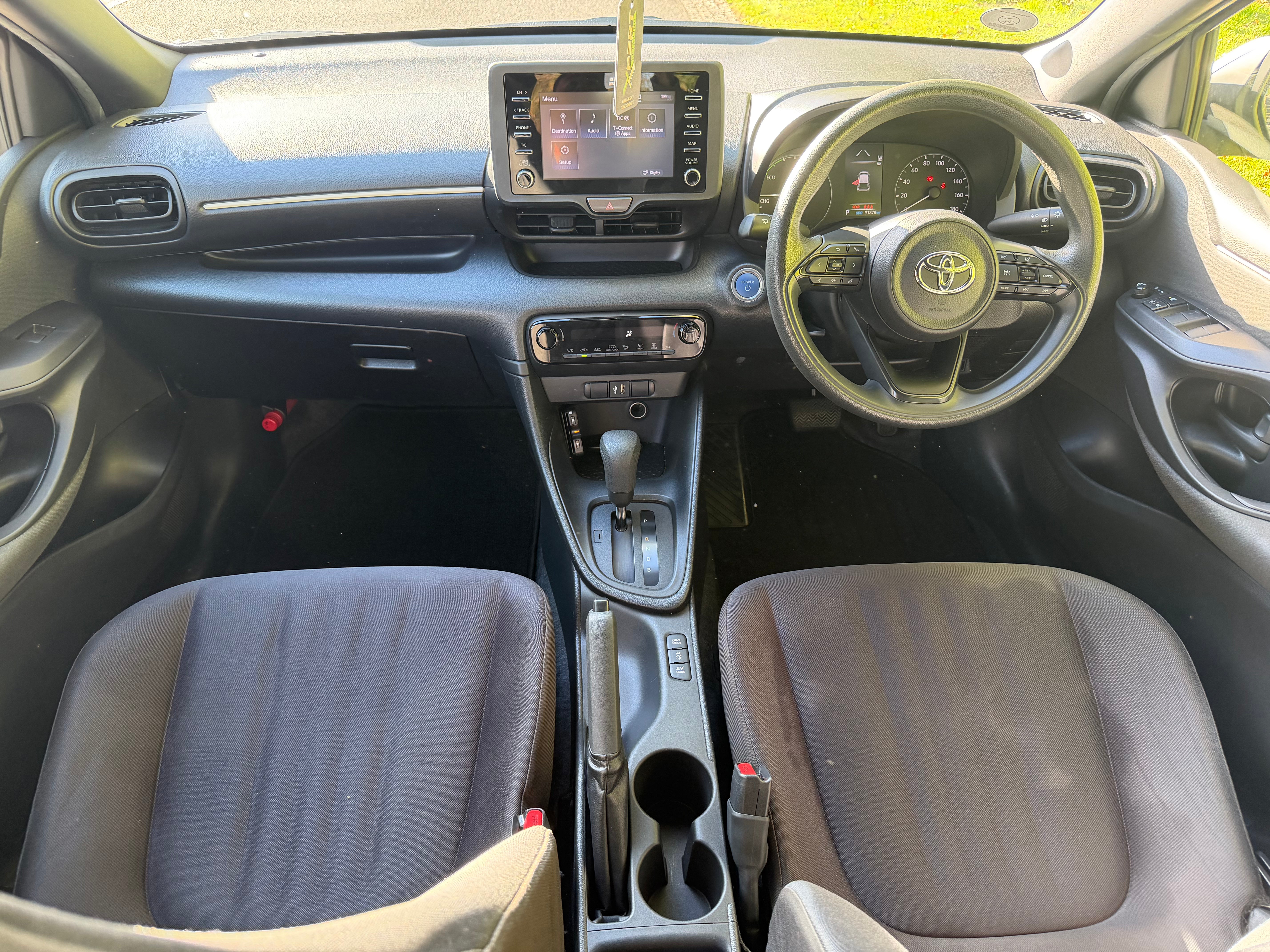 2021 Toyota Yaris 1.5 Hybrid X Automatic – Silver – €12,950