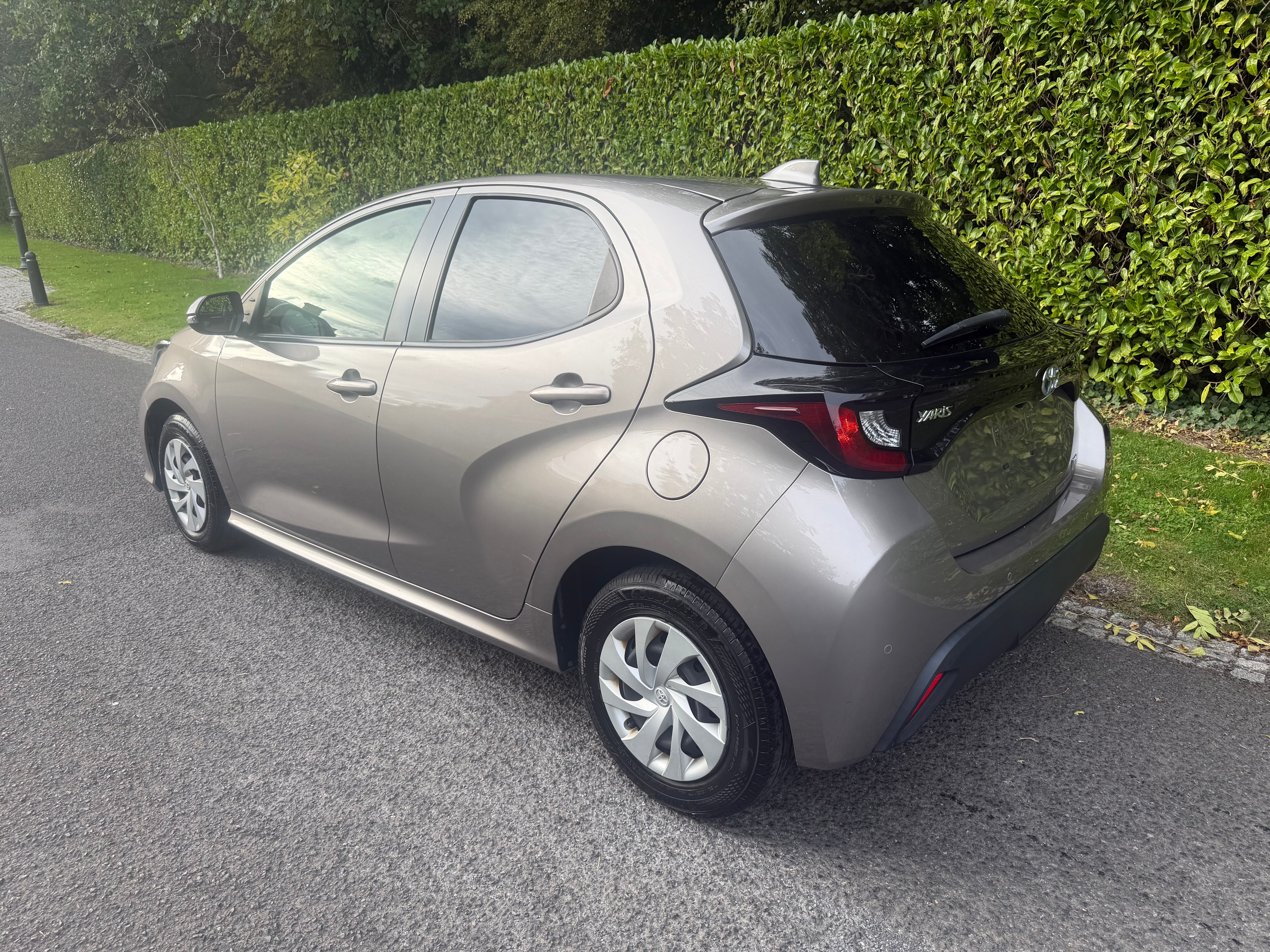 2021 Toyota Yaris 1.5 Hybrid X Automatic – Champagne – €12,450