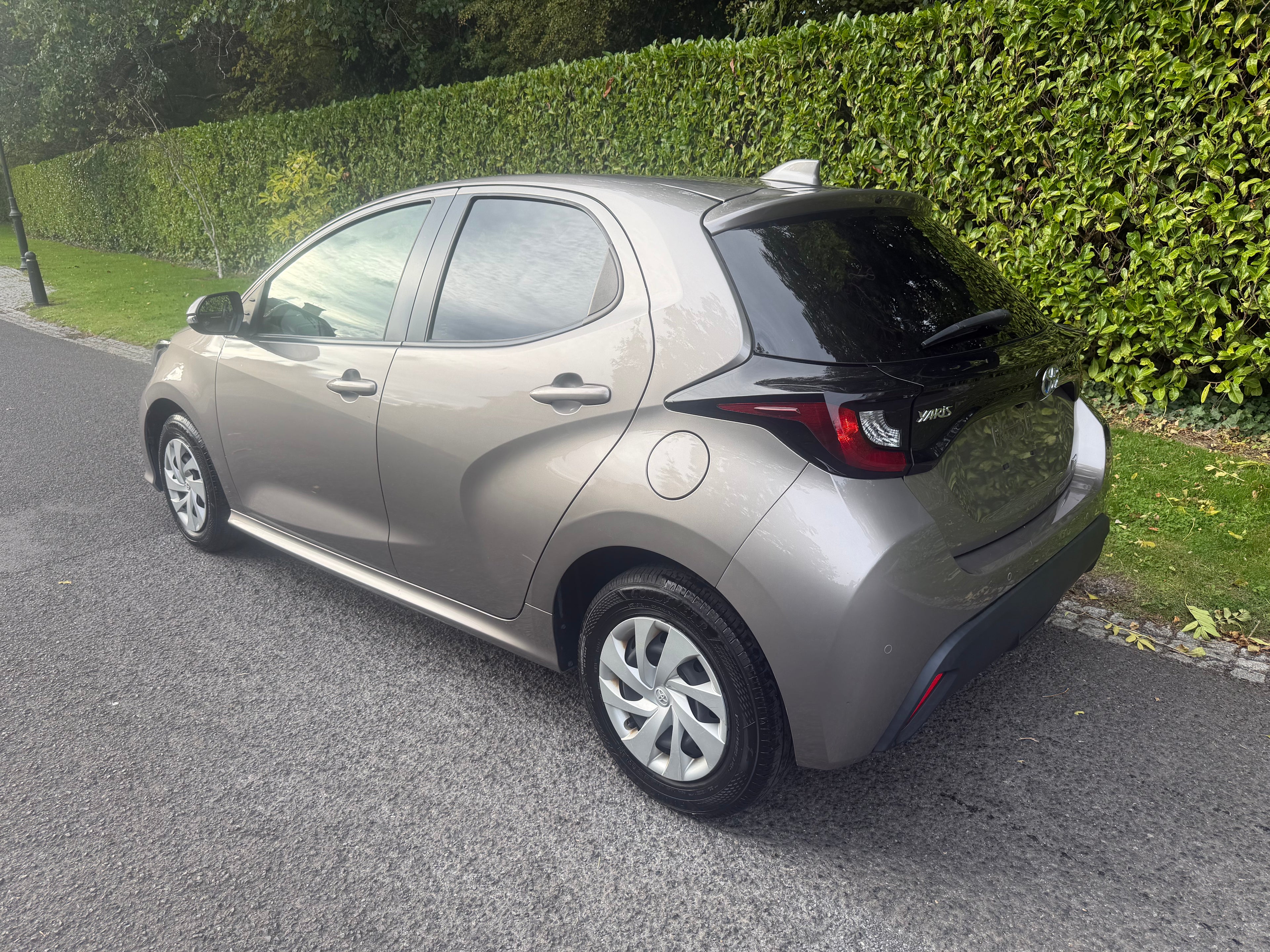 2021 Toyota Yaris 1.5 Hybrid X Automatic – Champagne – €12,450