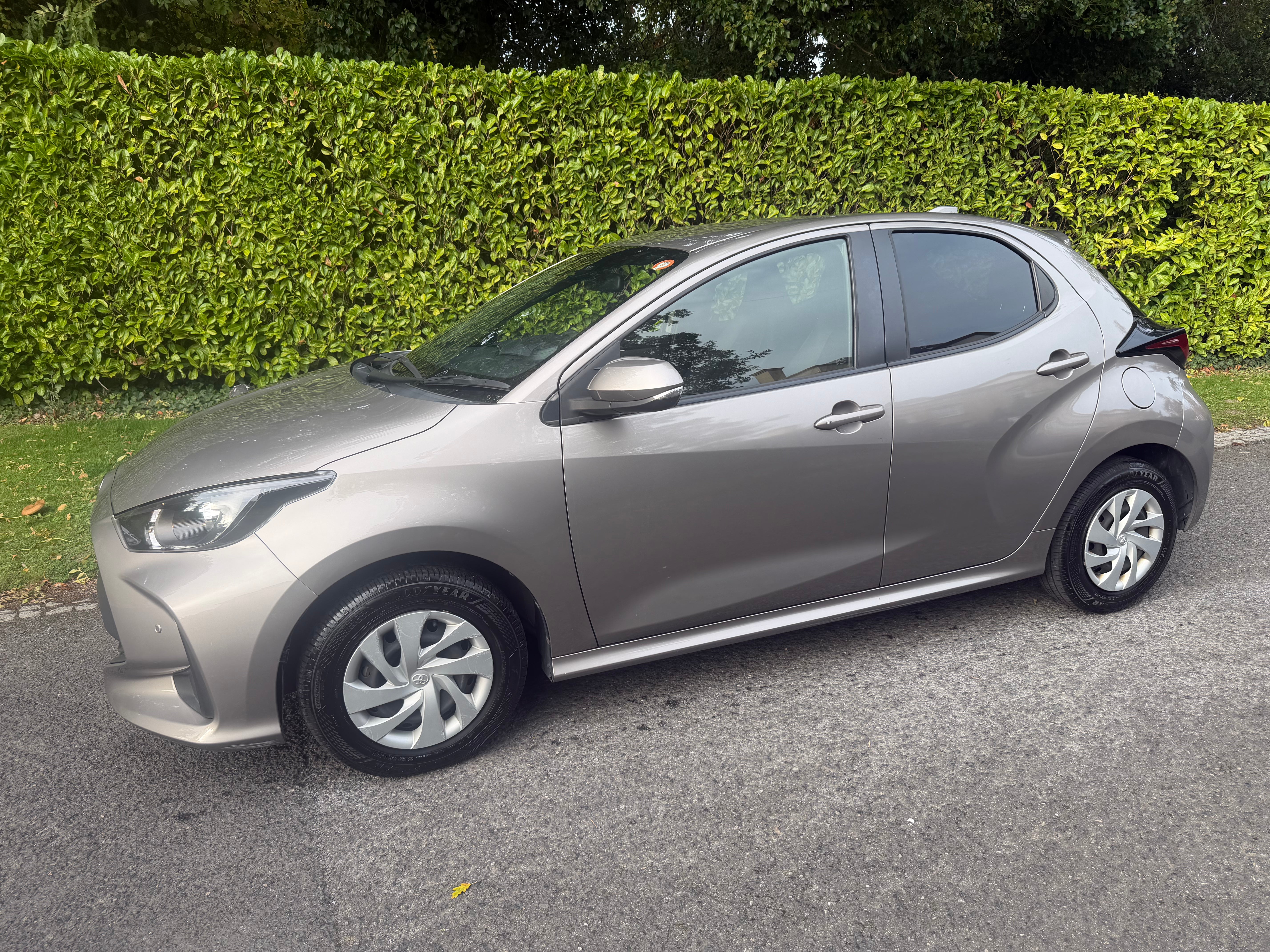 2021 Toyota Yaris 1.5 Hybrid X Automatic – Champagne – €12,450