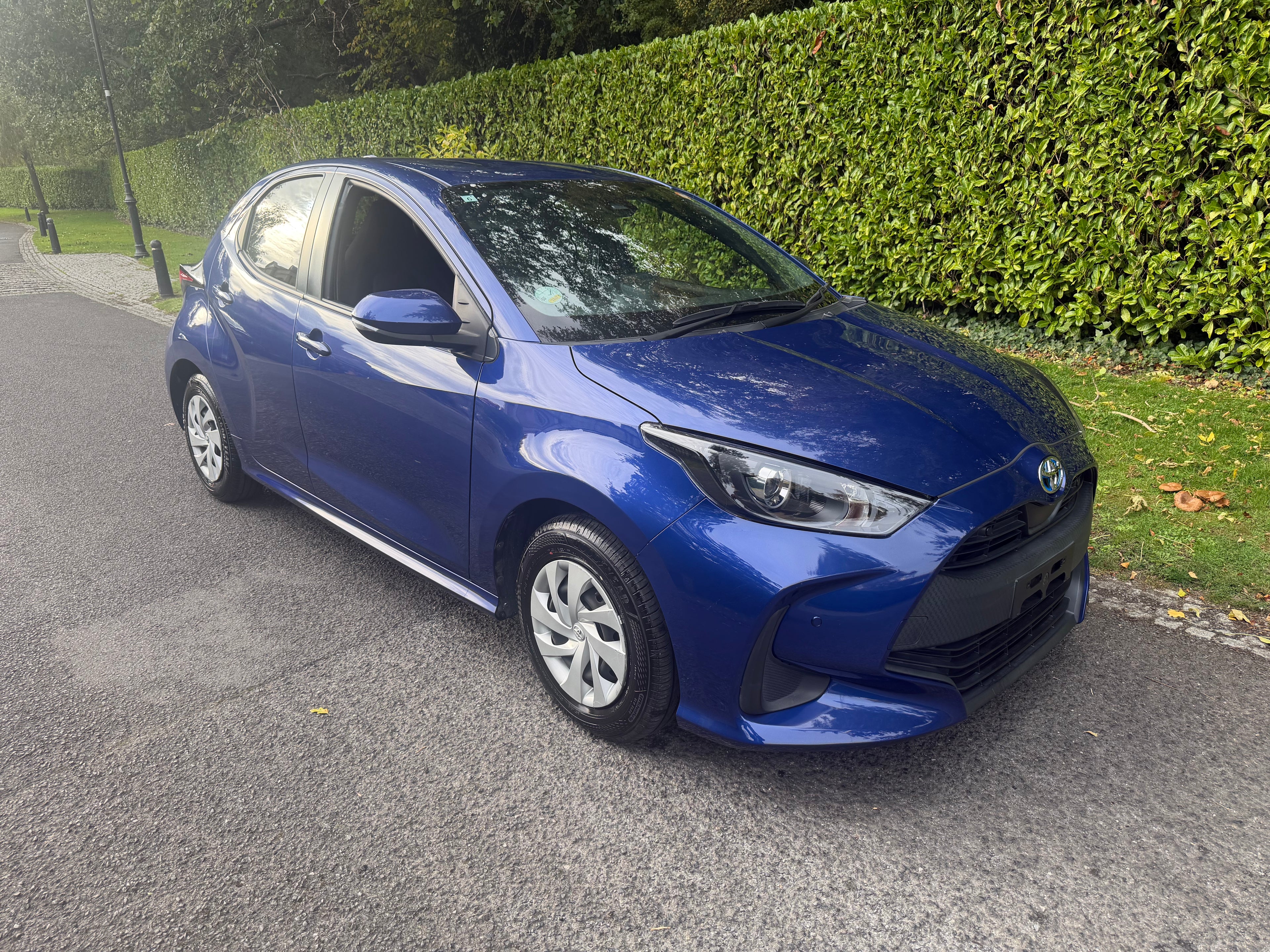 2021 Toyota Yaris 1.5 Hybrid X Automatic – Blue – €12,450