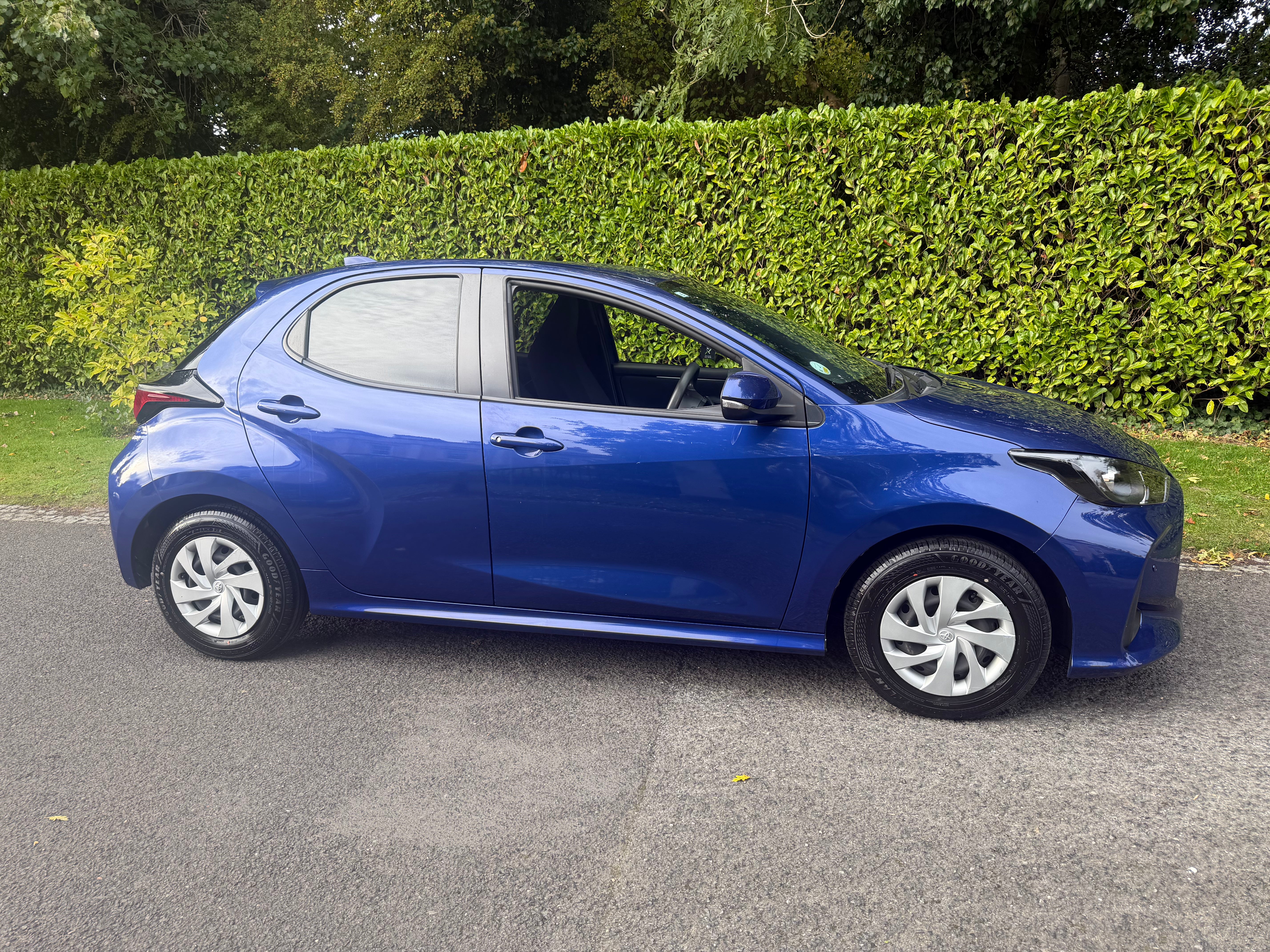 2021 Toyota Yaris 1.5 Hybrid X Automatic – Blue – €12,450