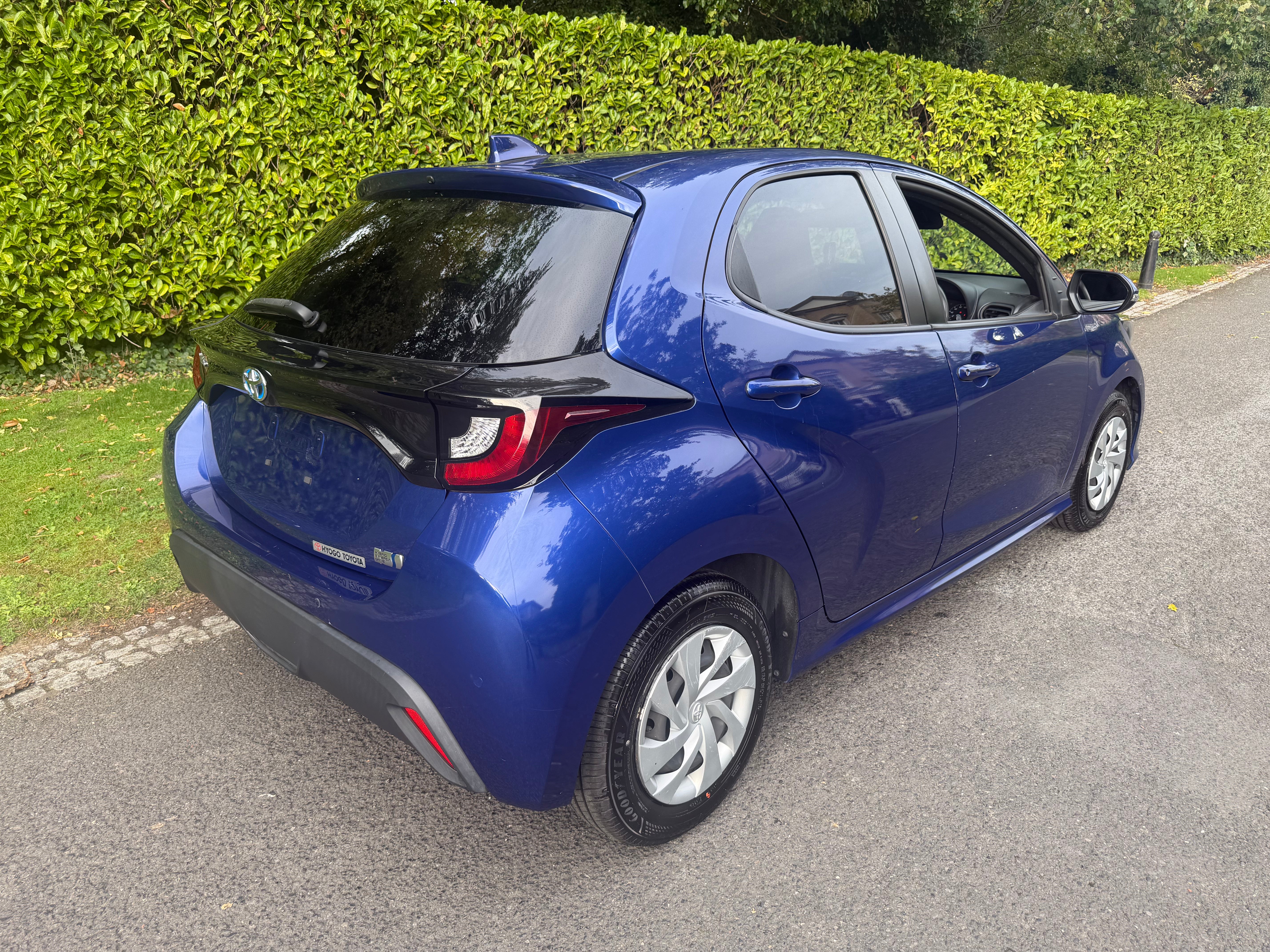 2021 Toyota Yaris 1.5 Hybrid X Automatic – Blue – €12,450