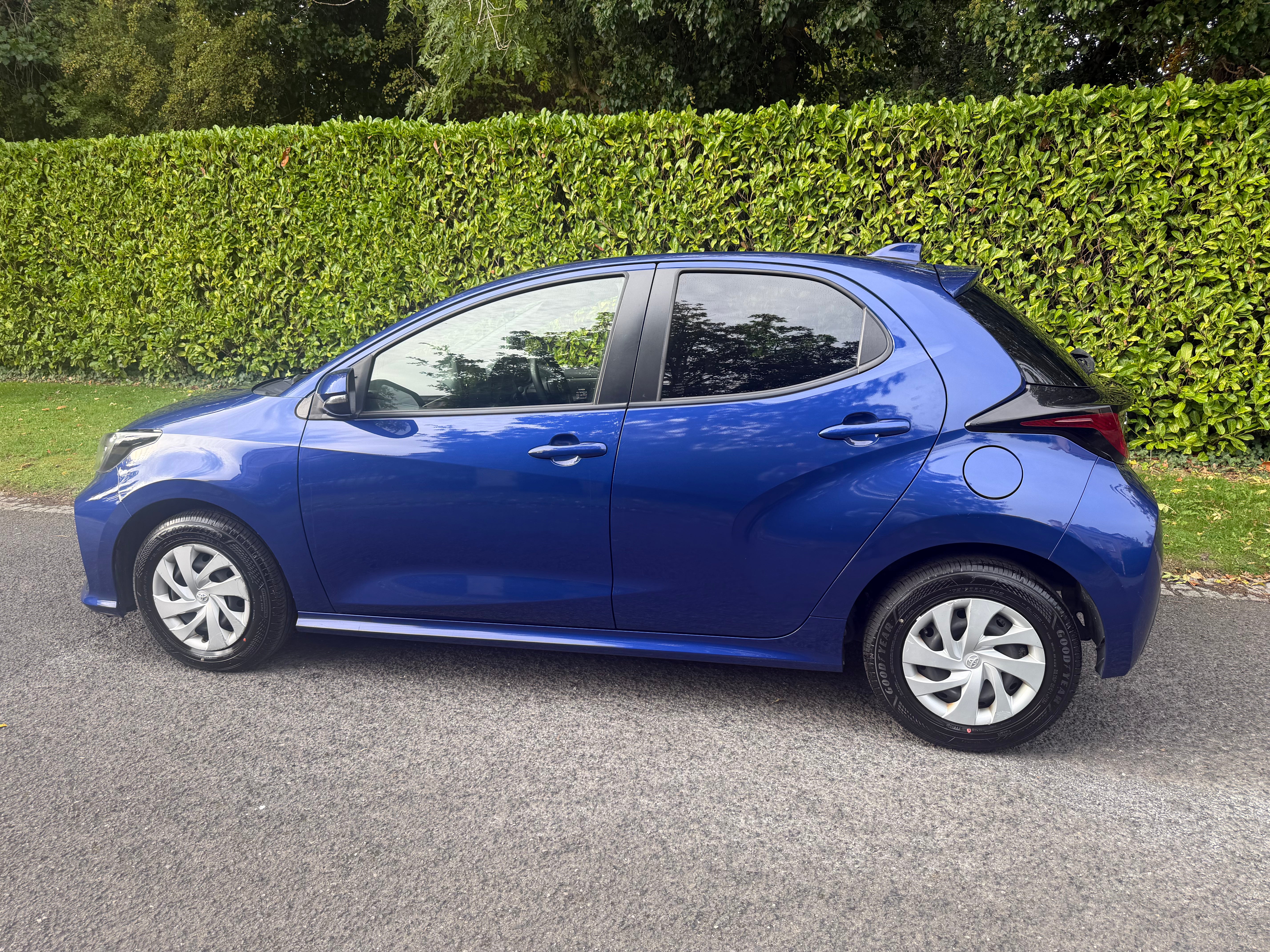 2021 Toyota Yaris 1.5 Hybrid X Automatic – Blue – €12,450