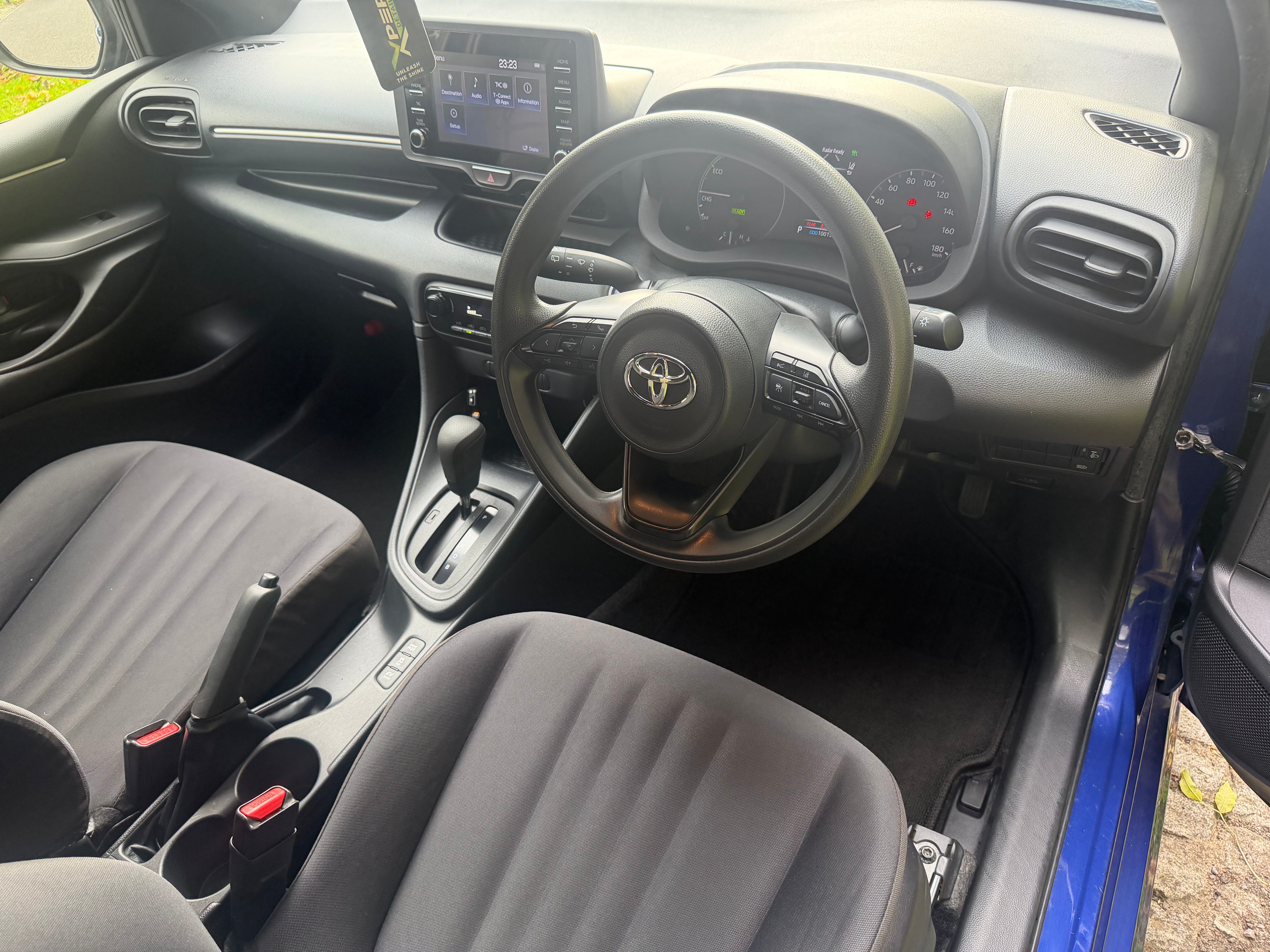2021 Toyota Yaris 1.5 Hybrid X Automatic – Blue – €12,450