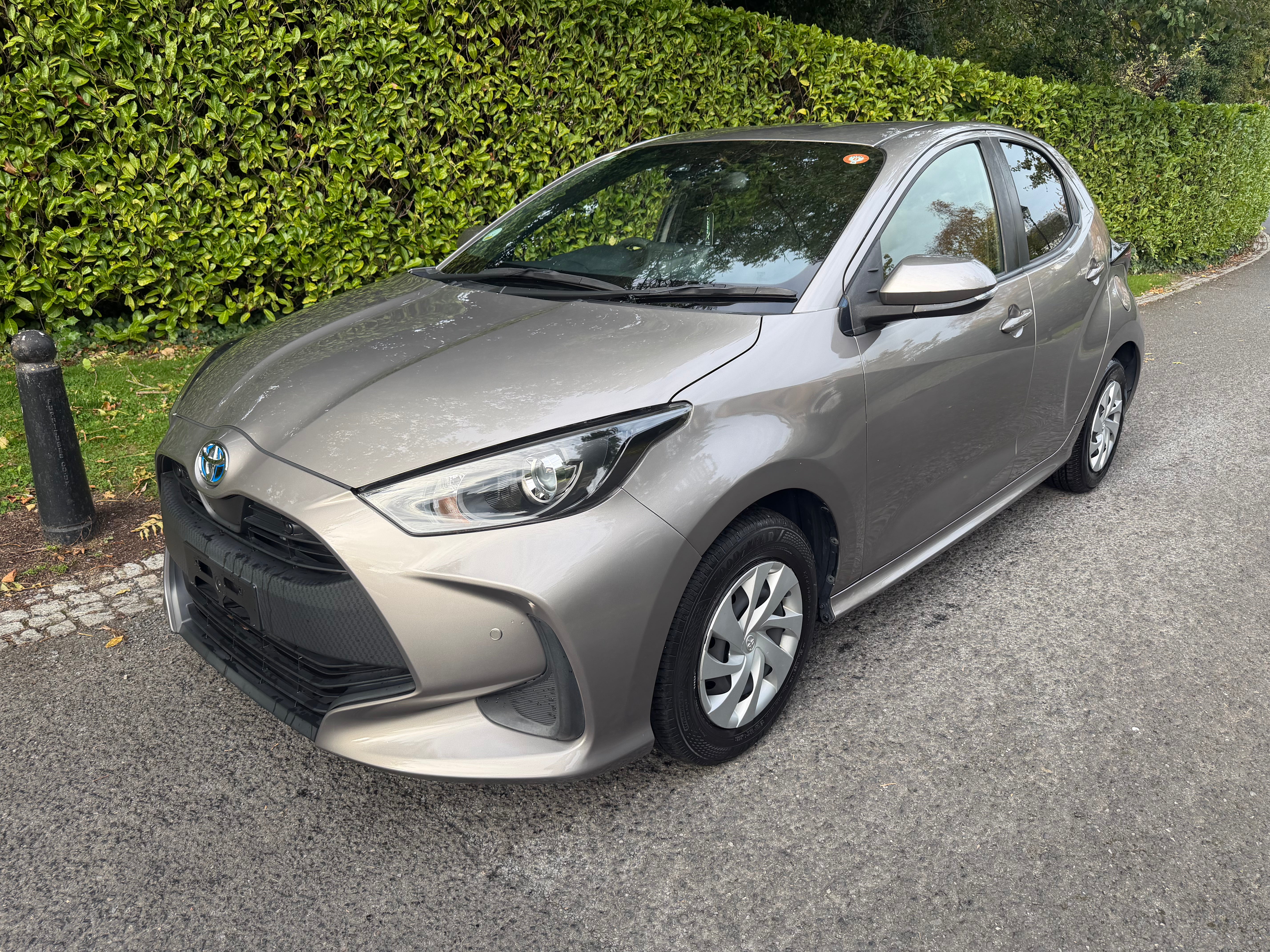 2021 Toyota Yaris 1.5 Hybrid X Automatic – Grade 4 – Champagne – €13,450