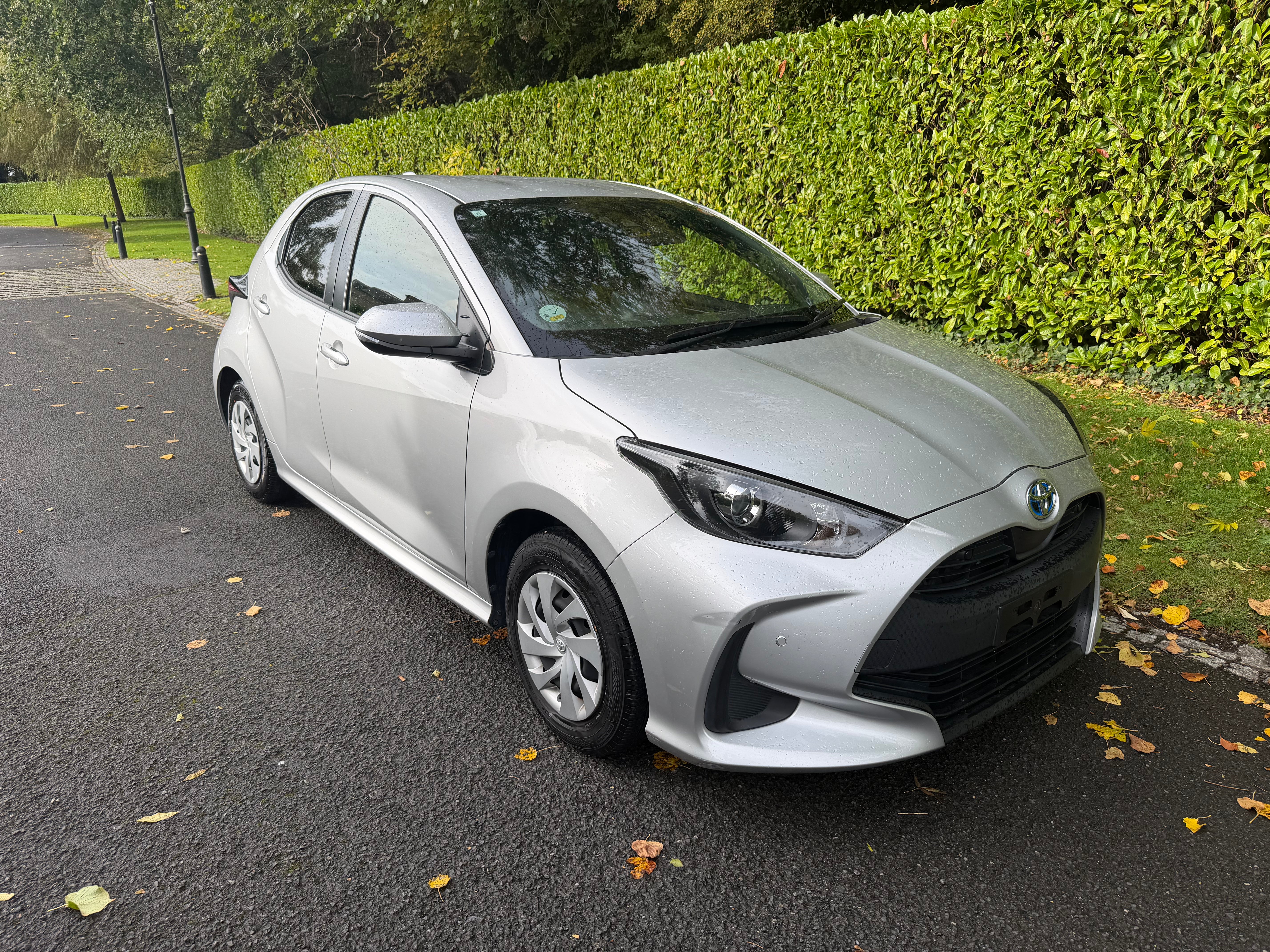 2021 Toyota Yaris 1.5 Hybrid X Automatic – Silver – €11,950