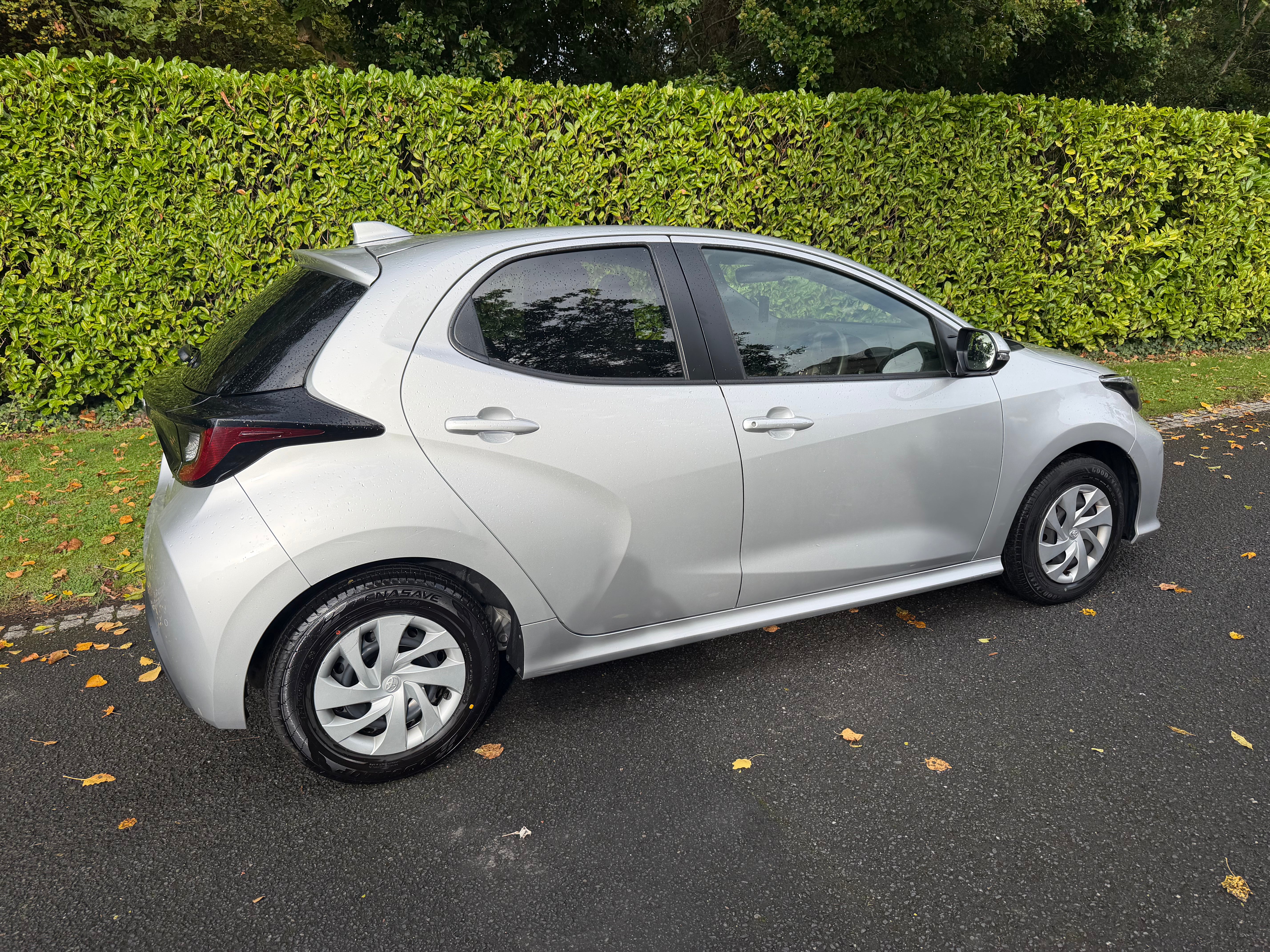 2021 Toyota Yaris 1.5 Hybrid X Automatic – Silver – €11,950