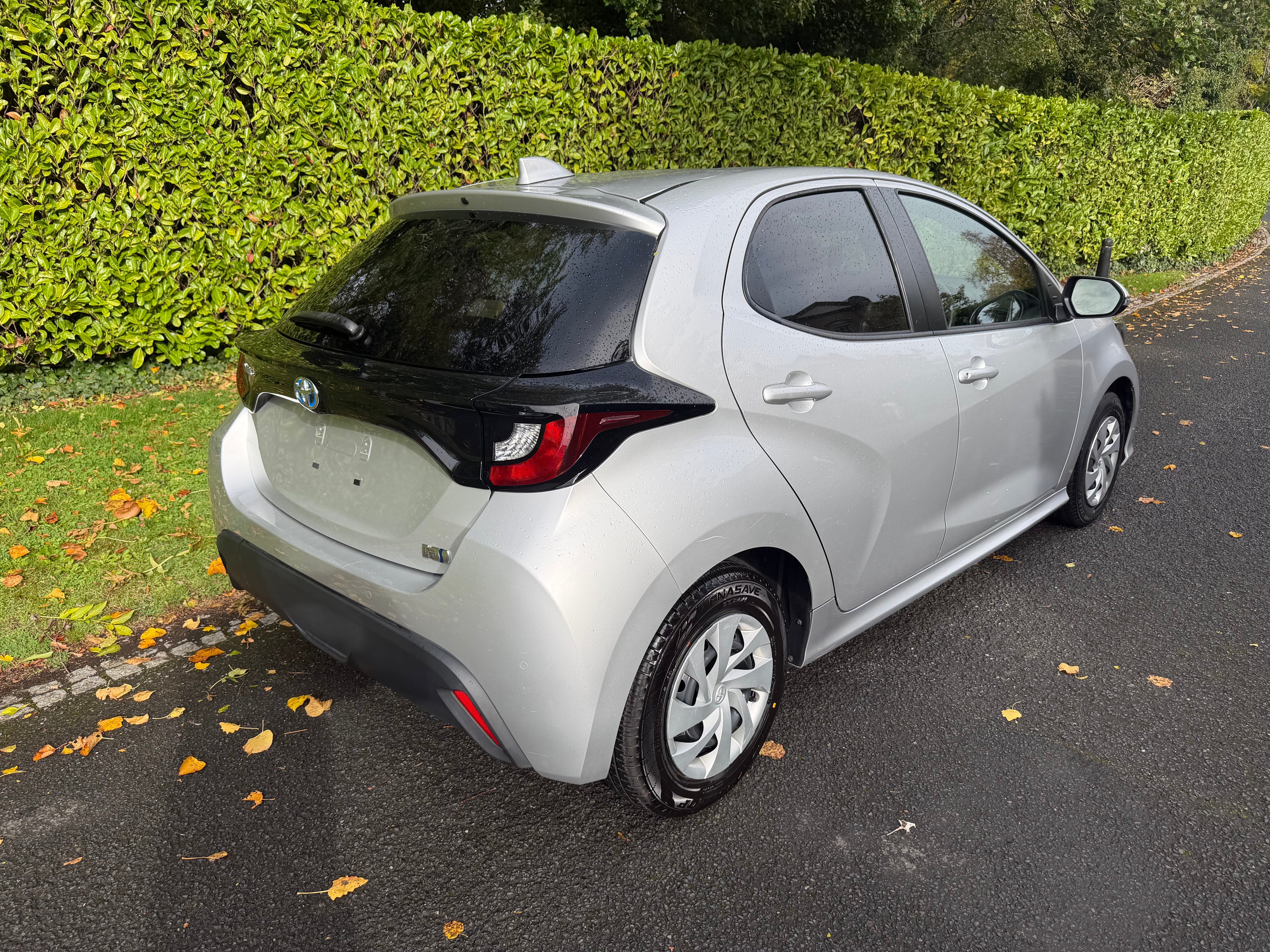 2021 Toyota Yaris 1.5 Hybrid X Automatic – Silver – €11,950