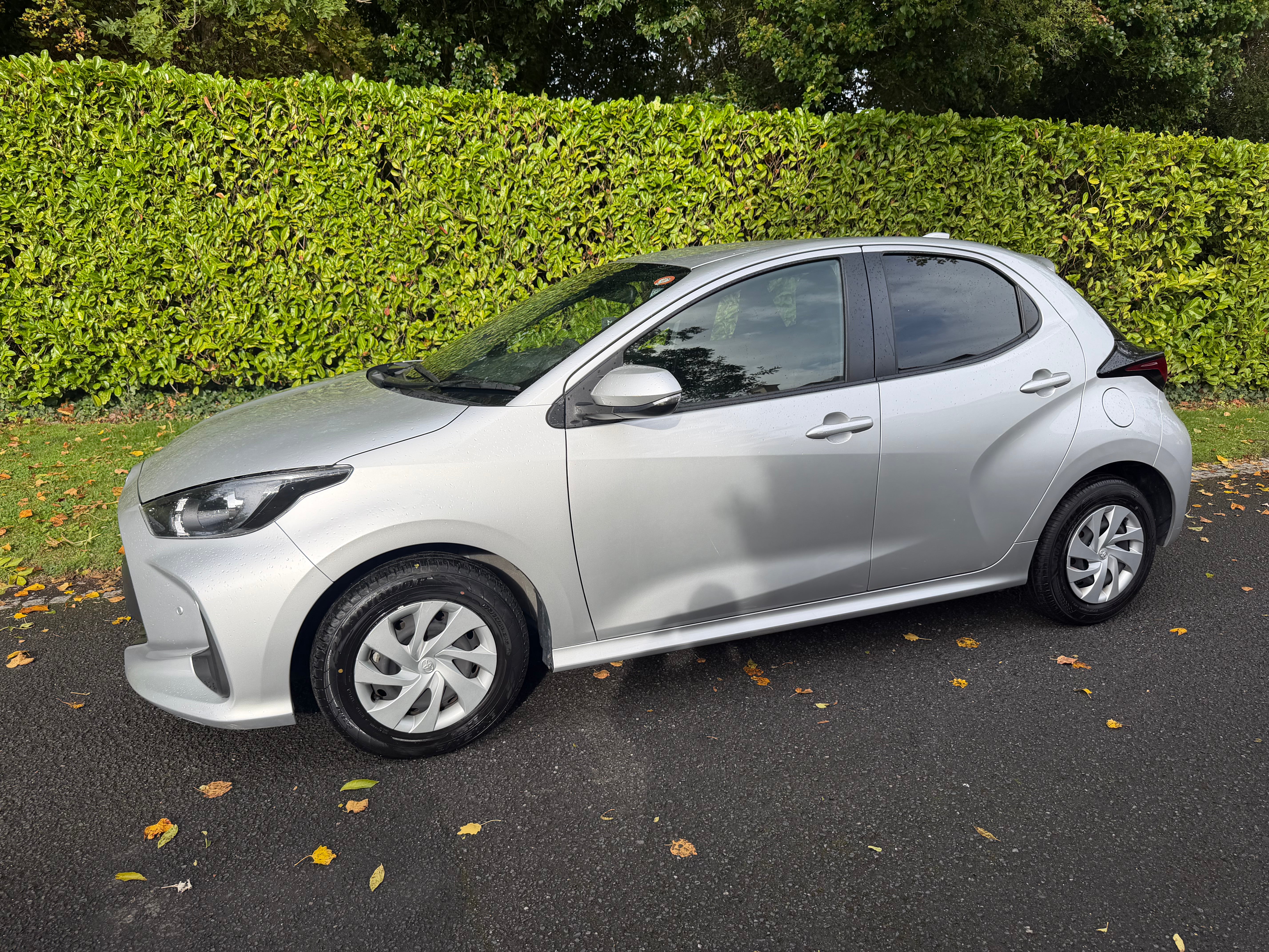 2021 Toyota Yaris 1.5 Hybrid X Automatic – Silver – €11,950