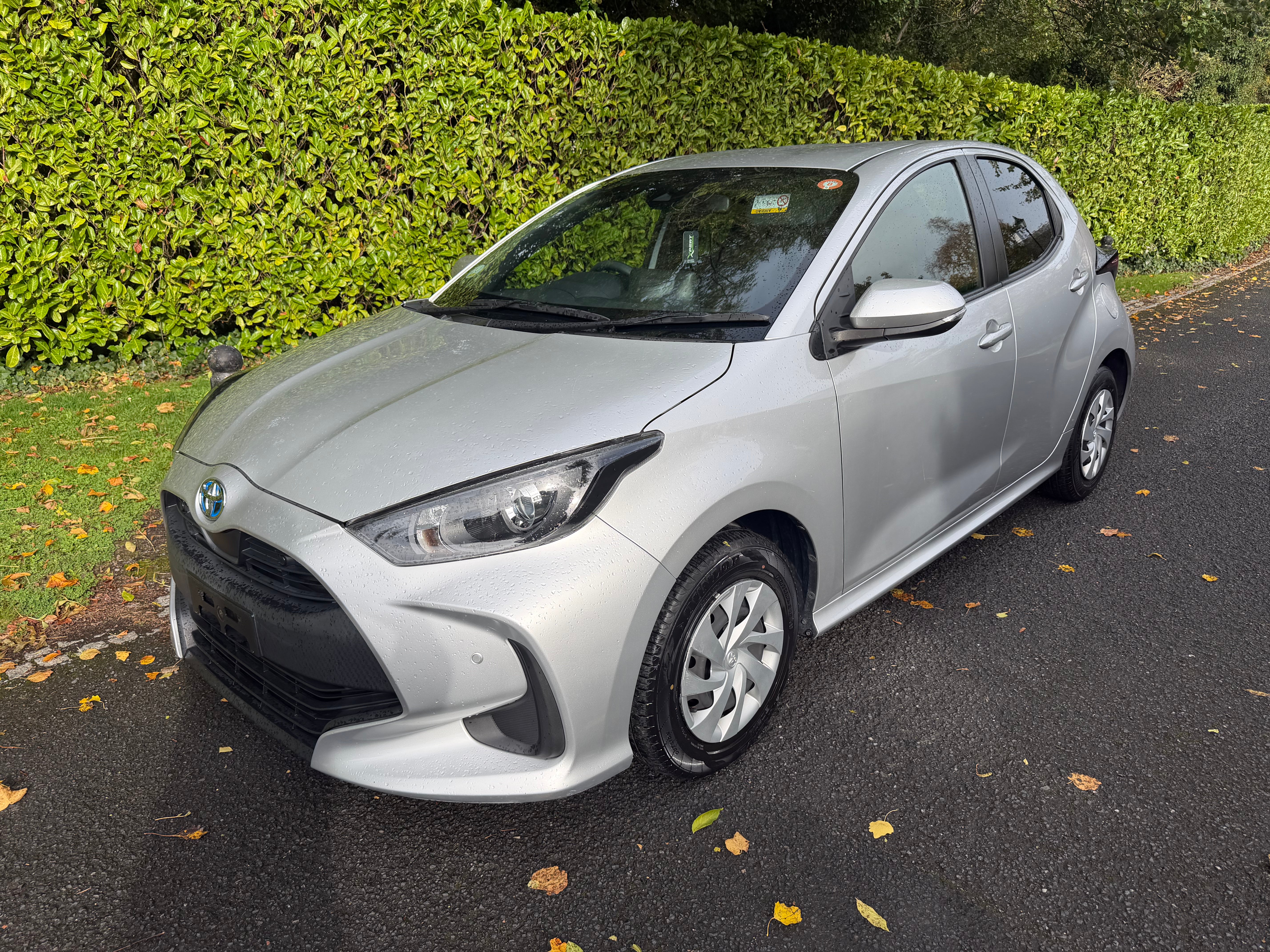 2021 Toyota Yaris 1.5 Hybrid X Automatic – Silver – €11,950