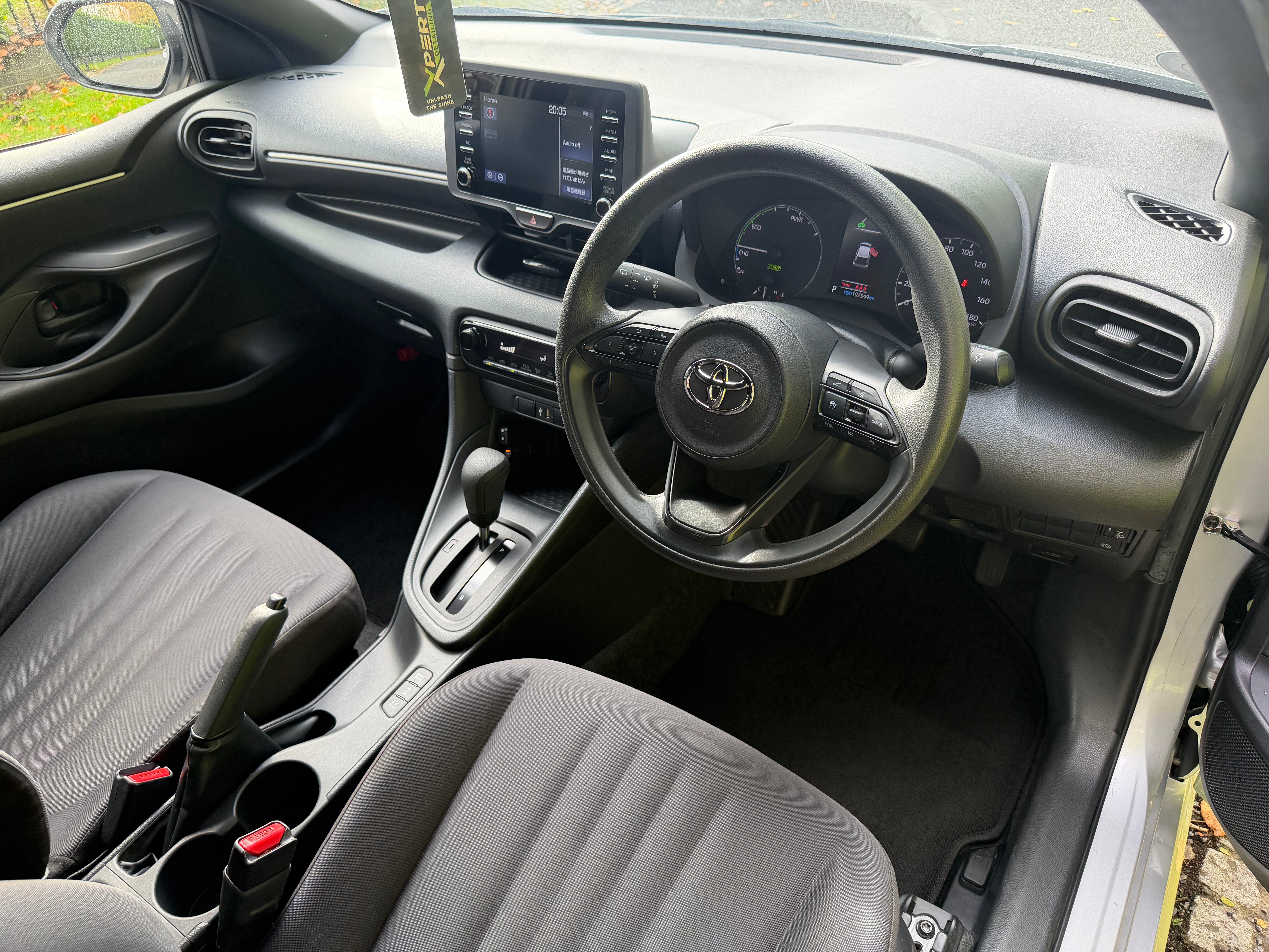 2021 Toyota Yaris 1.5 Hybrid X Automatic – Silver – €11,950
