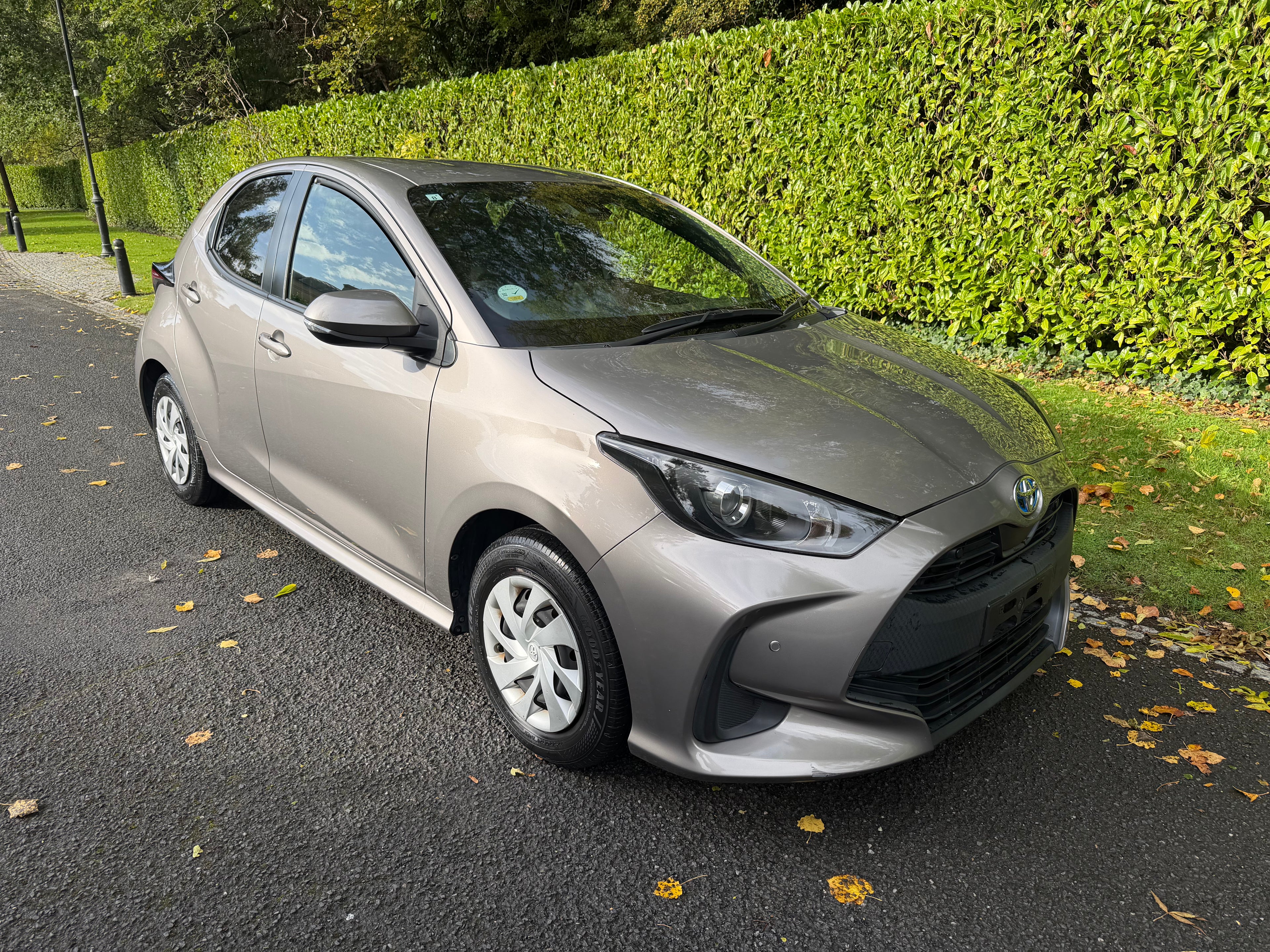 2021 Toyota Yaris 1.5 Hybrid X Automatic – Champagne – €11,950