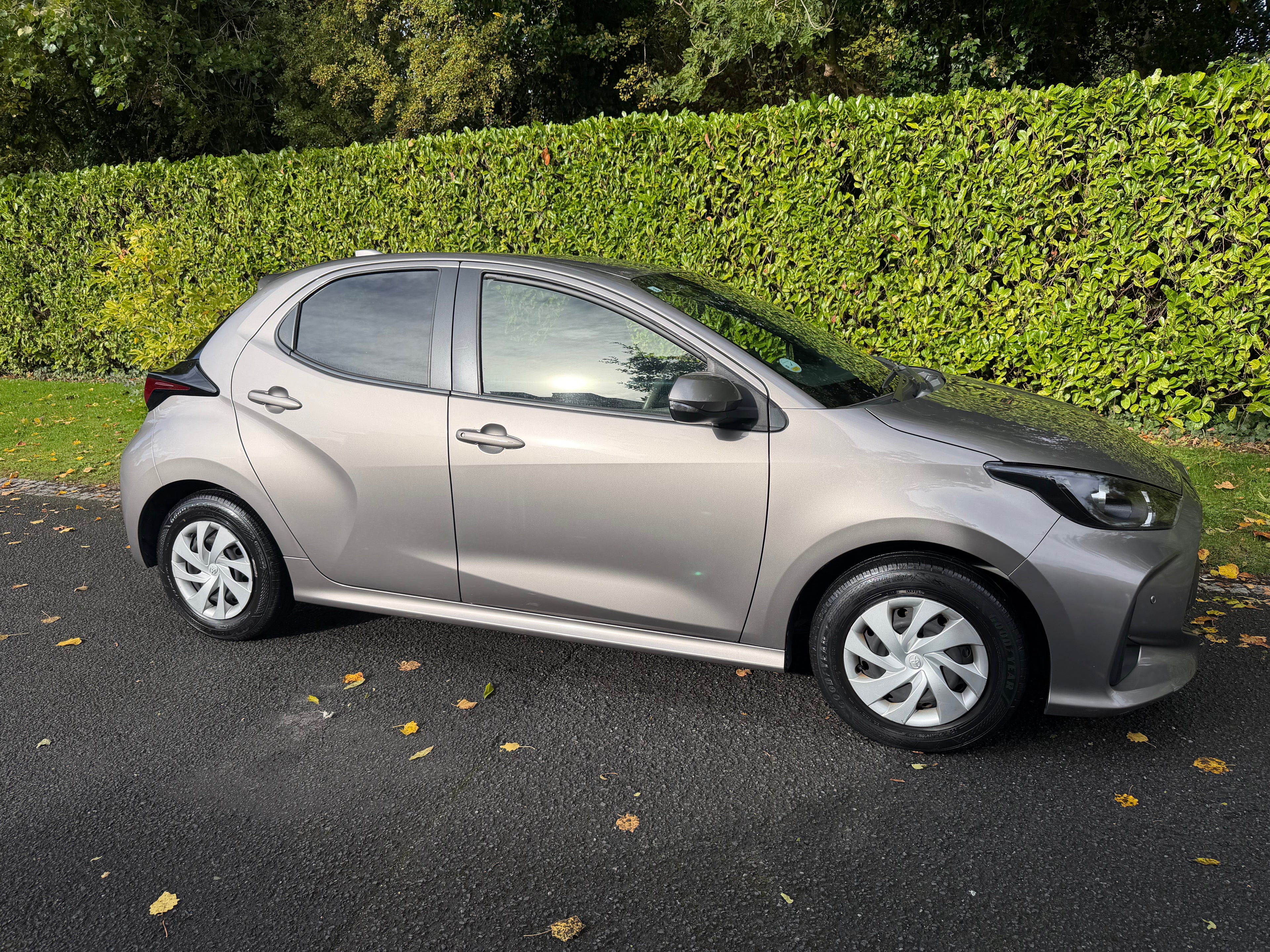 2021 Toyota Yaris 1.5 Hybrid X Automatic – Champagne – €11,950