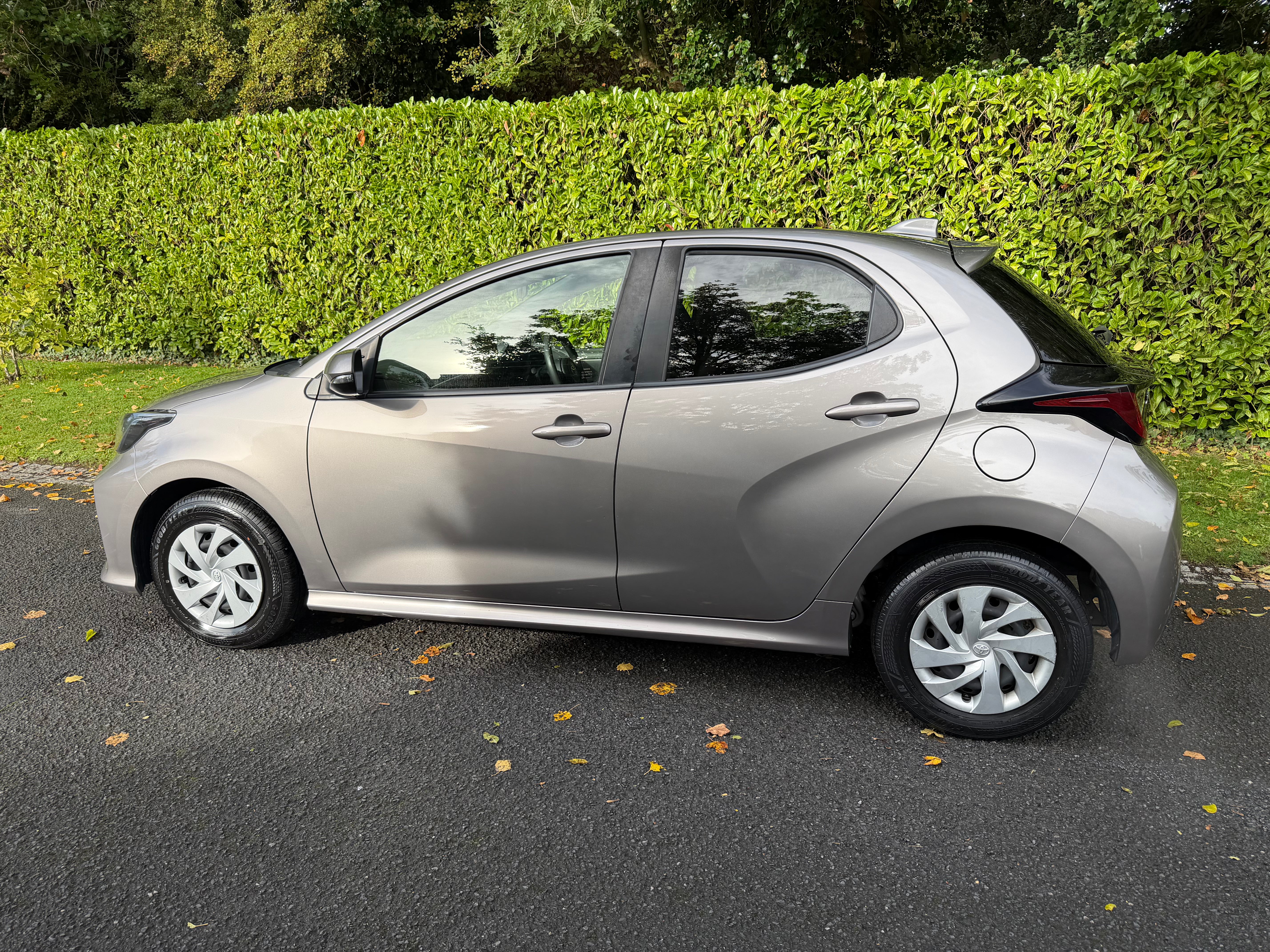 2021 Toyota Yaris 1.5 Hybrid X Automatic – Champagne – €11,950