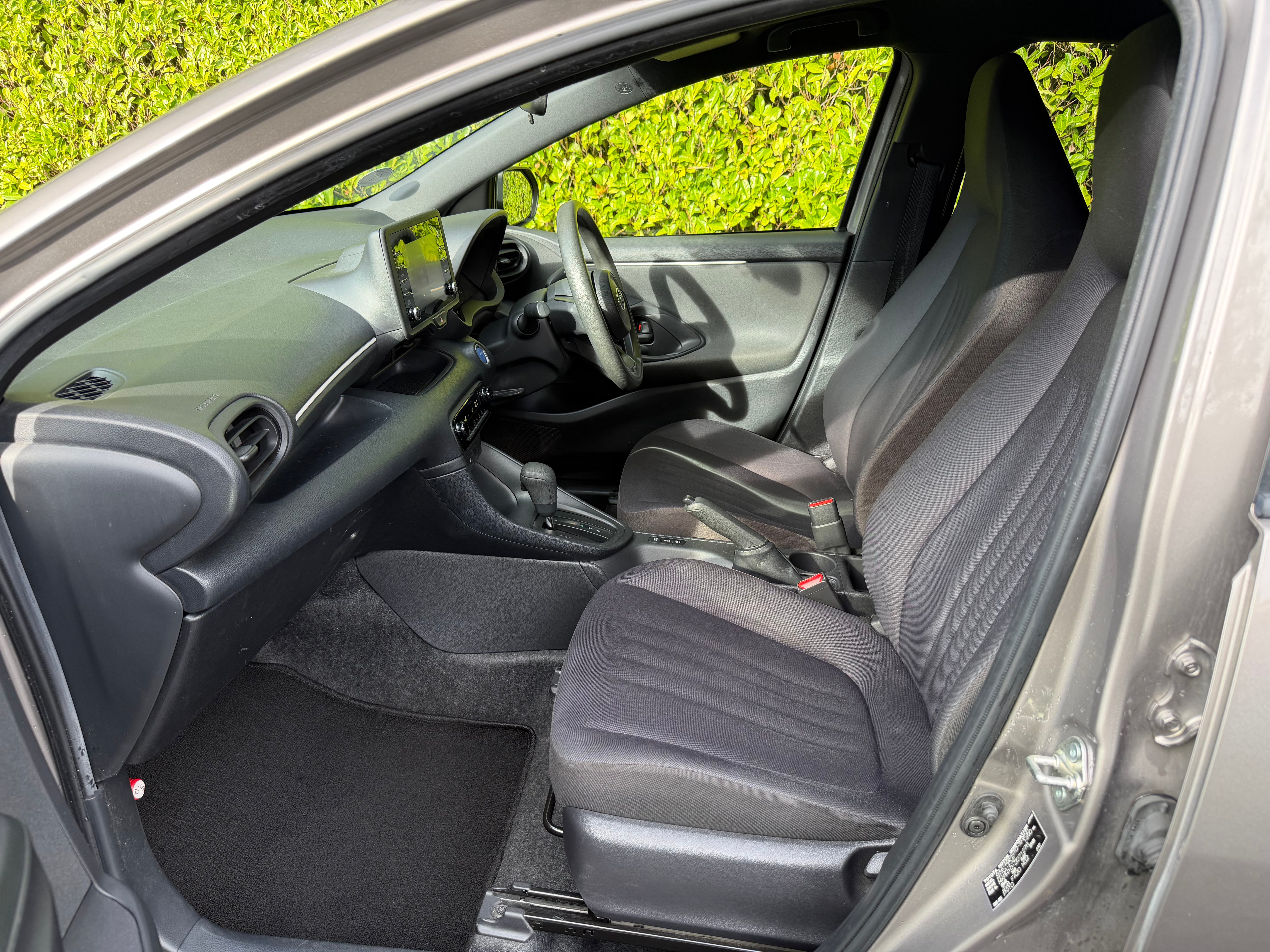 2021 Toyota Yaris 1.5 Hybrid X Automatic – Champagne – €11,950